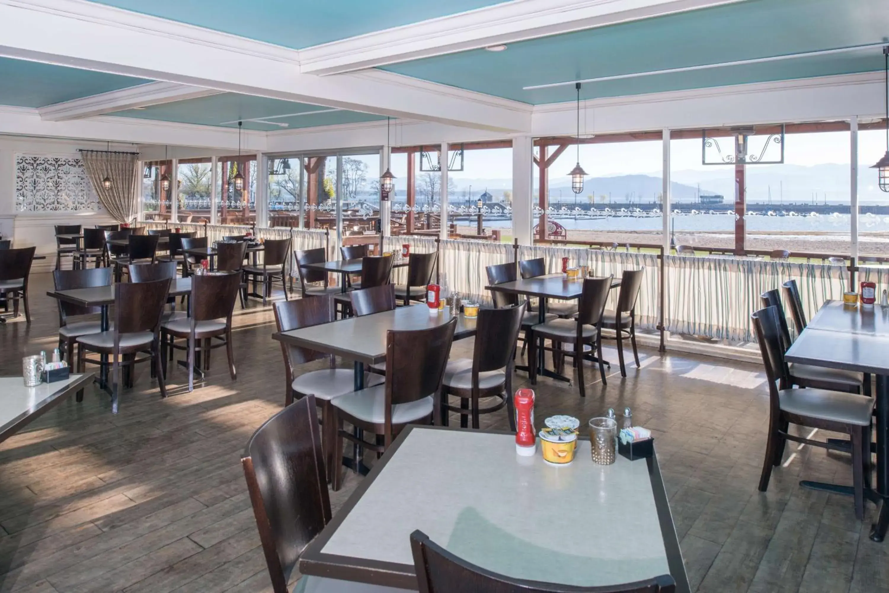 Restaurant/places to eat in Best Western Edgewater Resort Restaurant/places to eat in Best Western Edgewater Resort