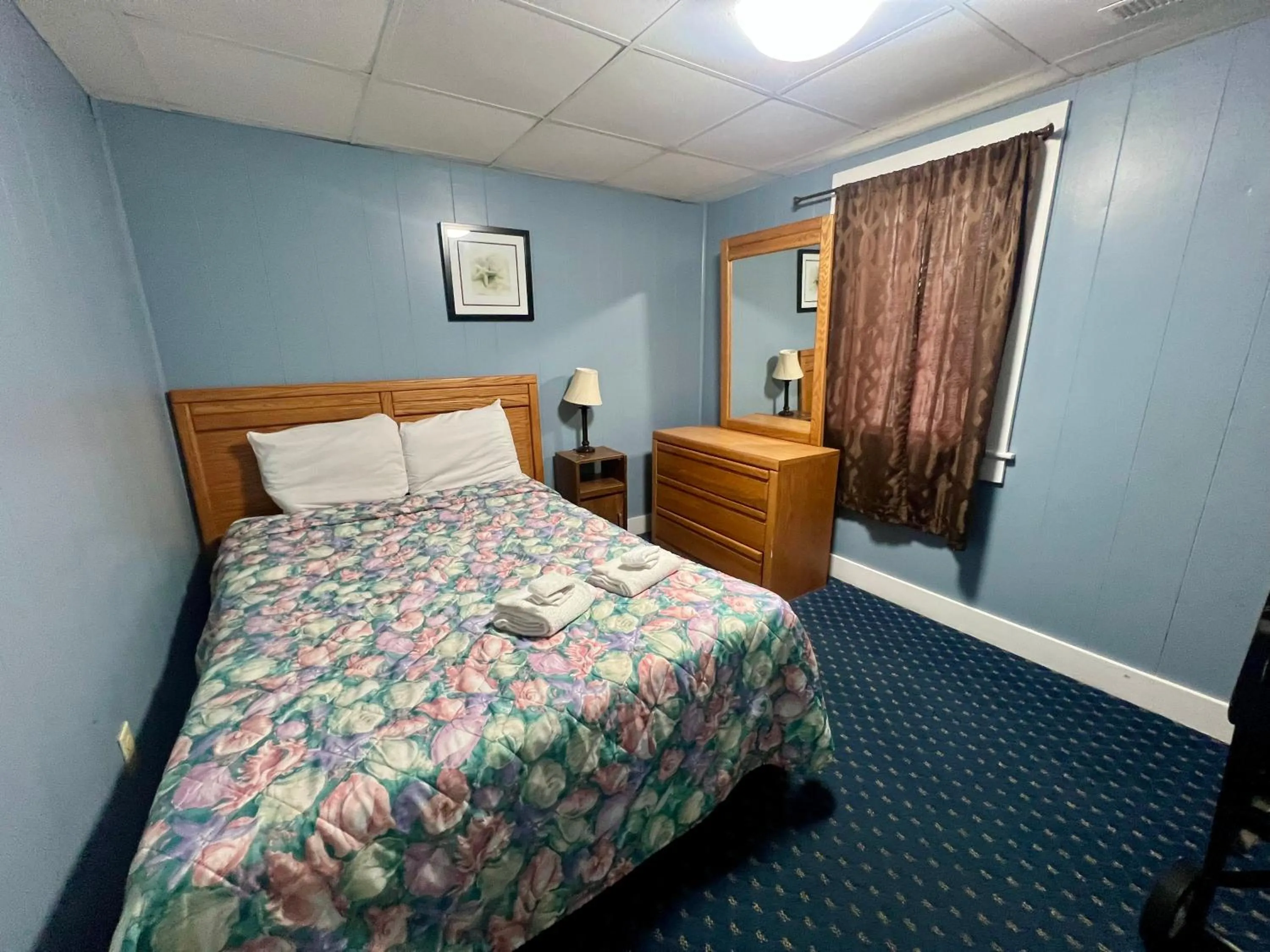 Bedroom in Majestic Hotel & Apartments