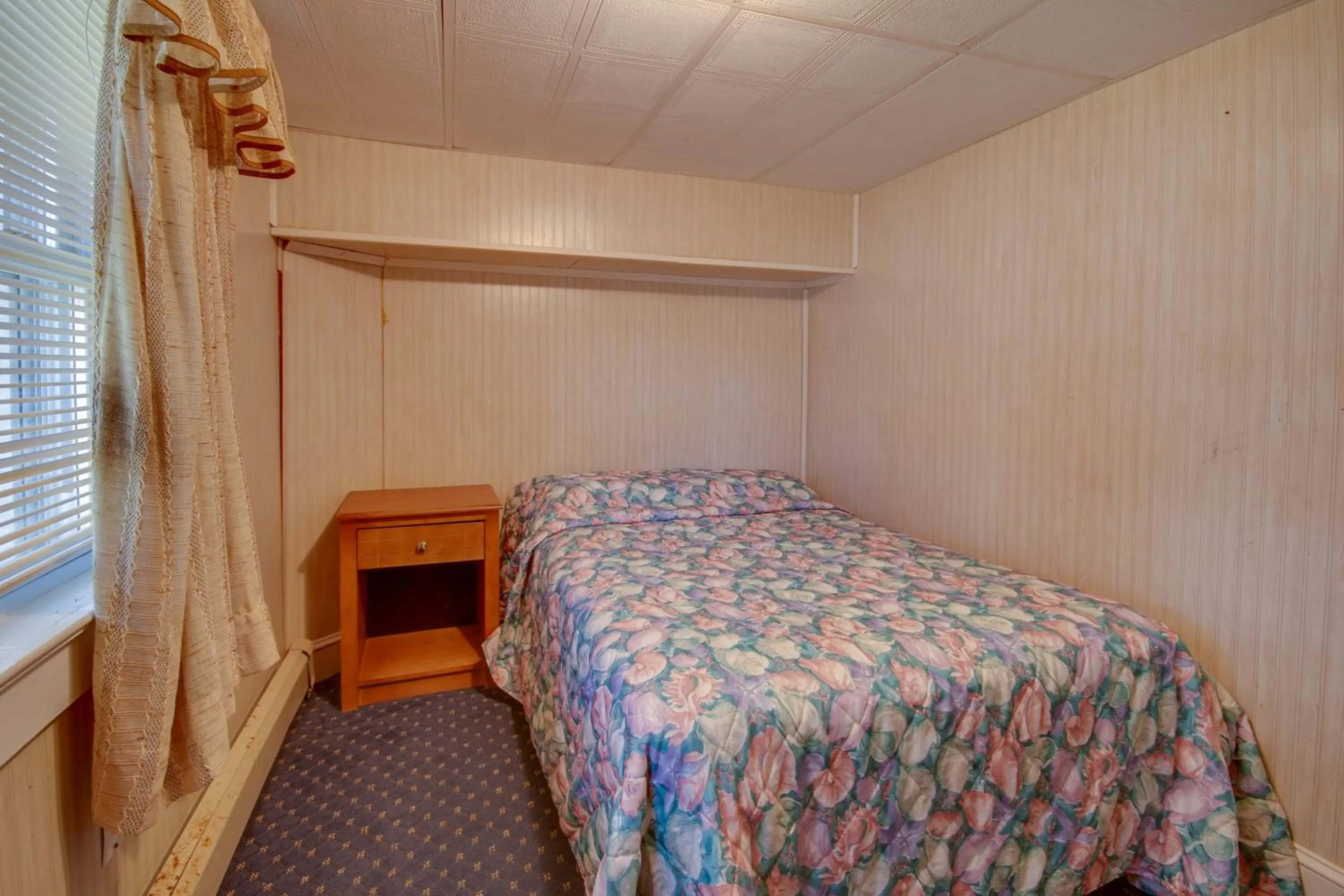 Bedroom in Majestic Hotel & Apartments