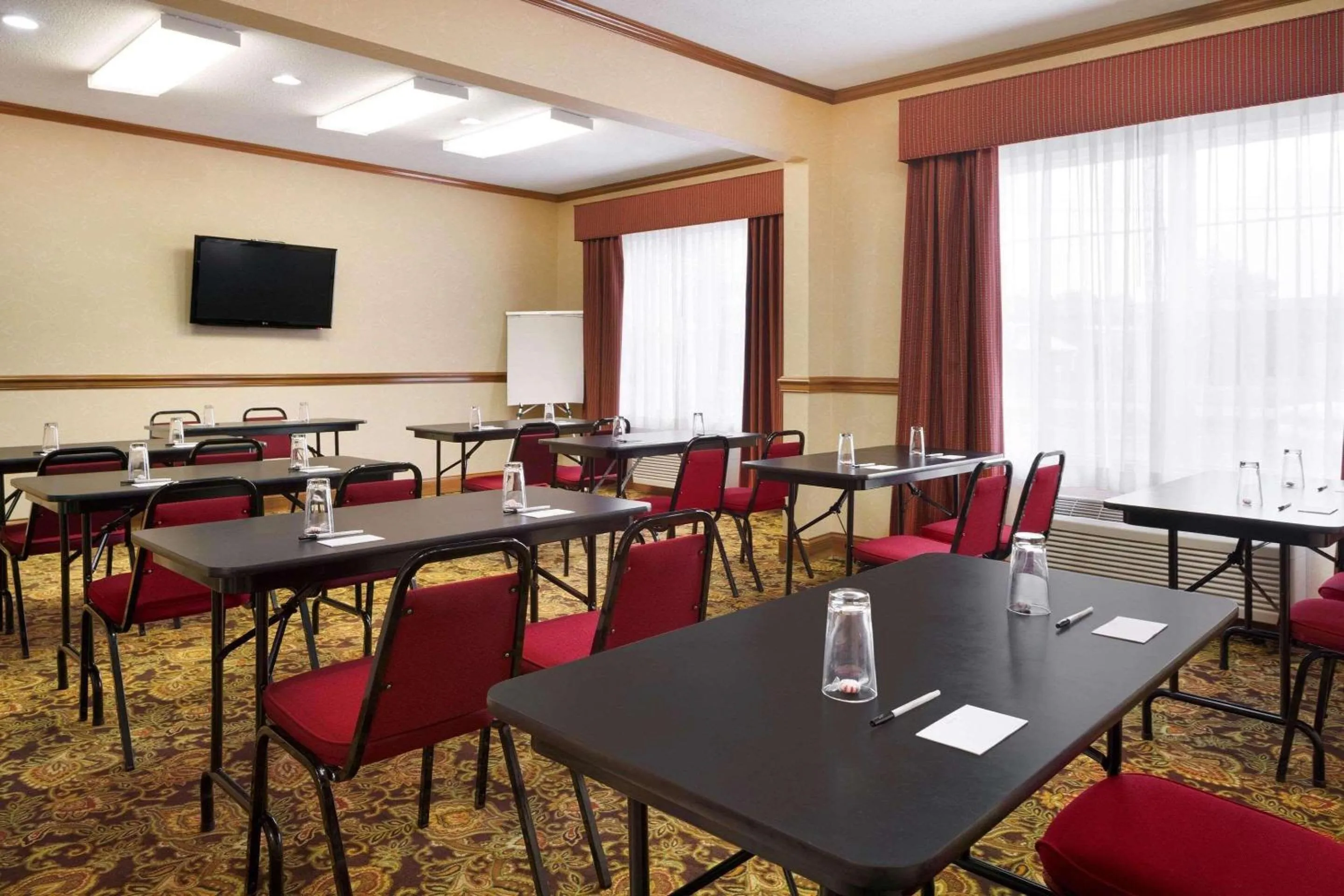 Meeting/conference room in Country Inn & Suites by Radisson, Macedonia, OH