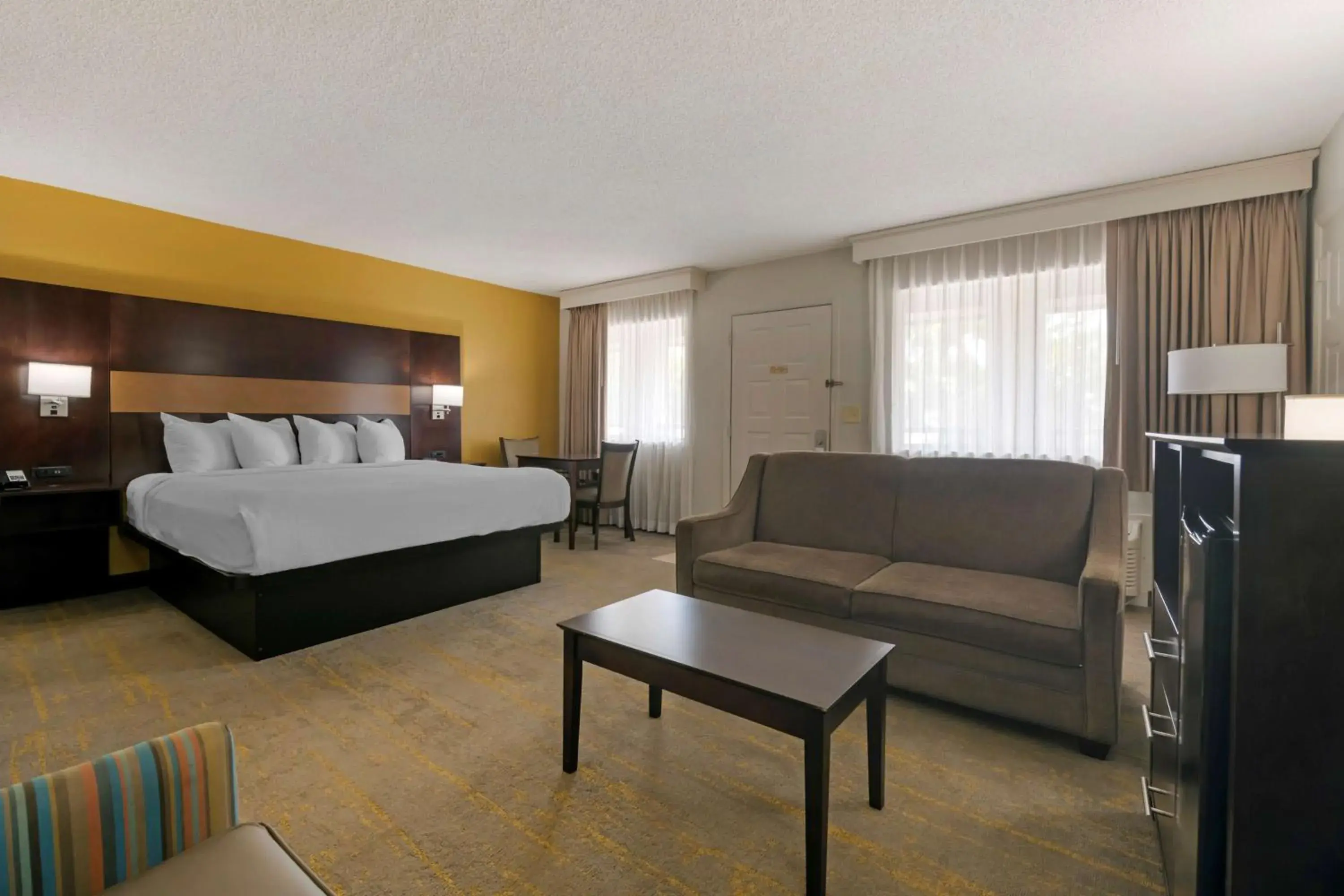 Bedroom, Bed in Best Western Inn Of Palatka Bedroom, Bed in Best Western Inn Of Palatka