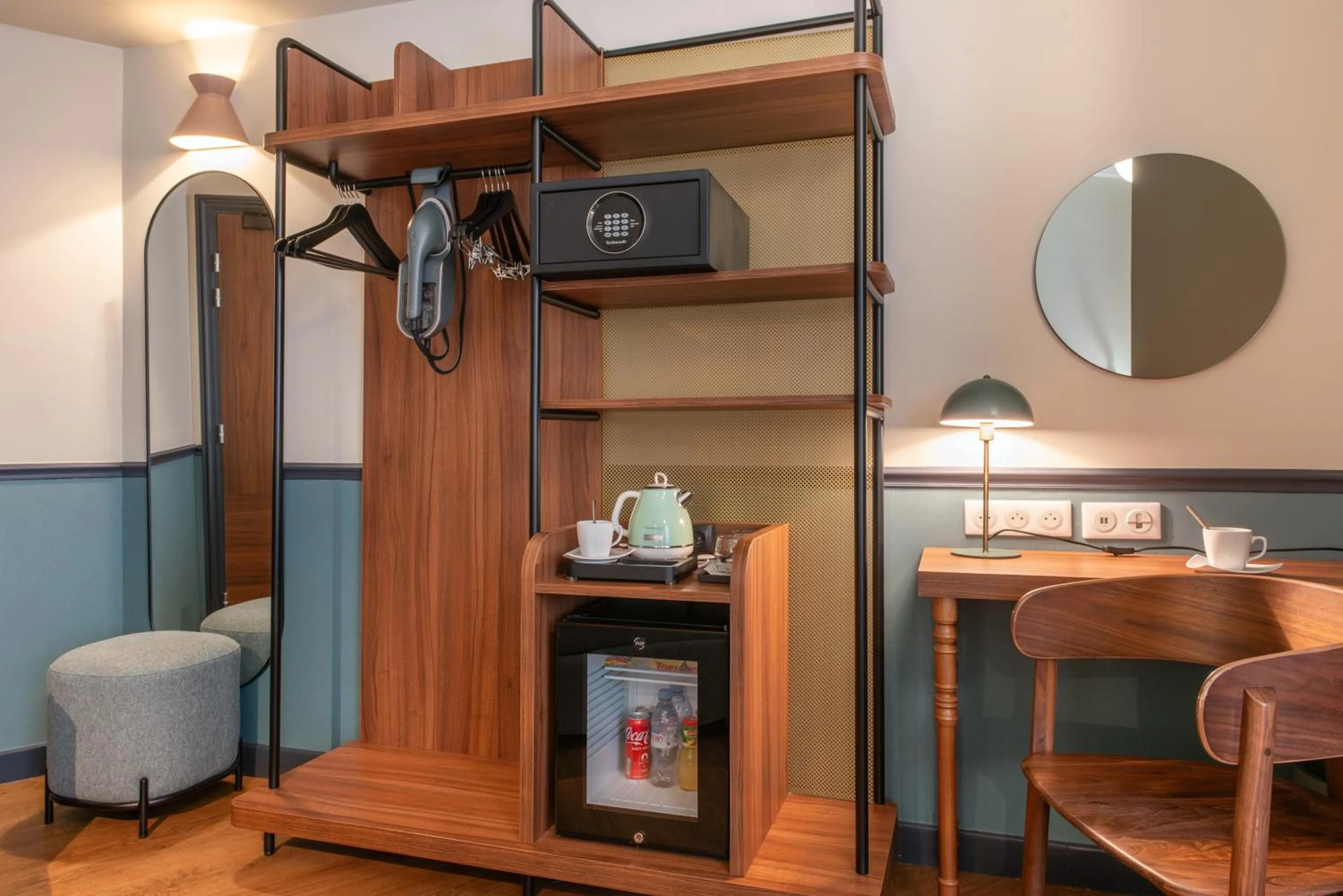 Bedroom in Hotel Terminus Lyon