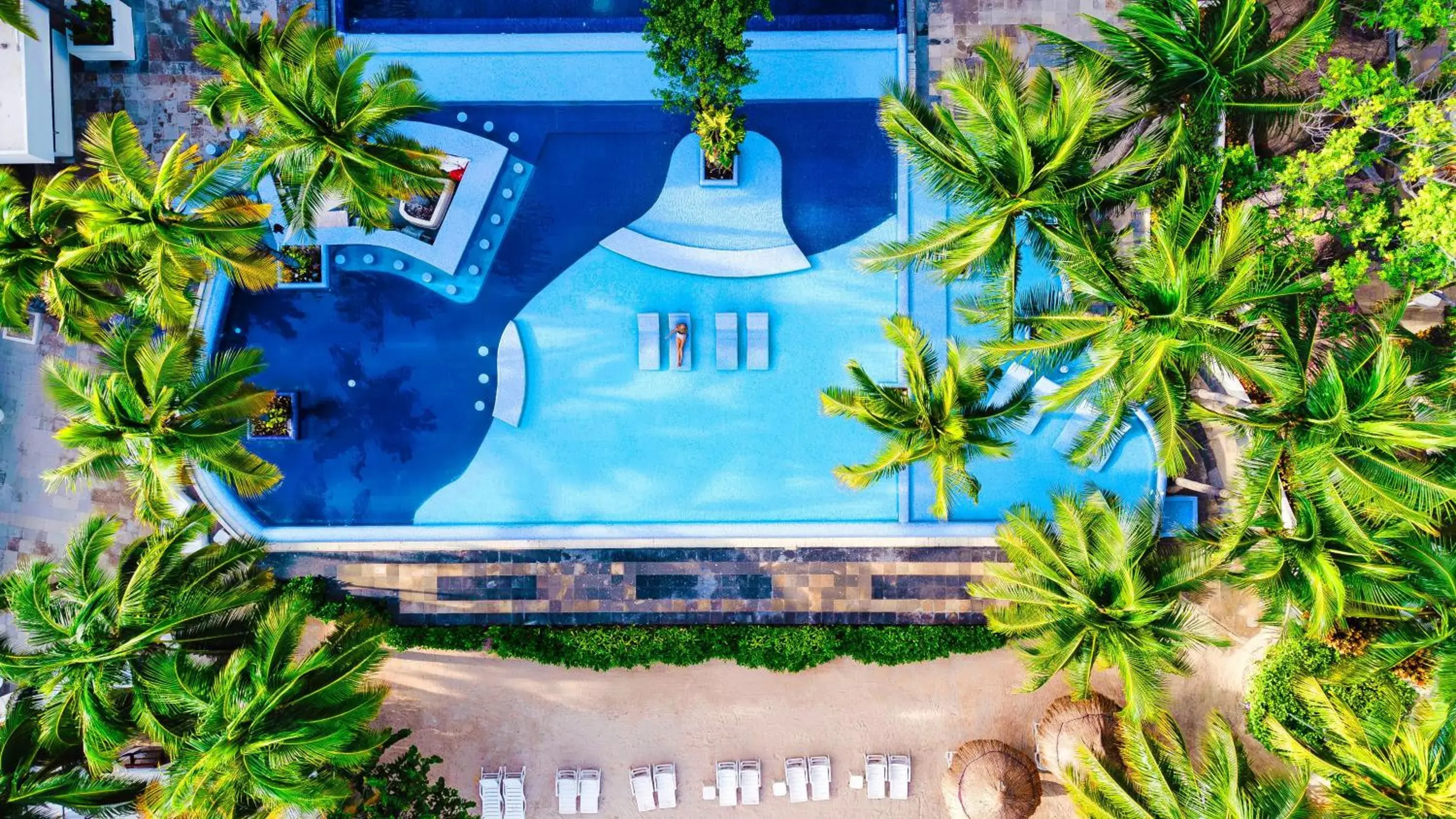 Swimming pool in The Sens Cancun by Oasis - All Inclusive Swimming pool in The Sens Cancun by Oasis - All Inclusive