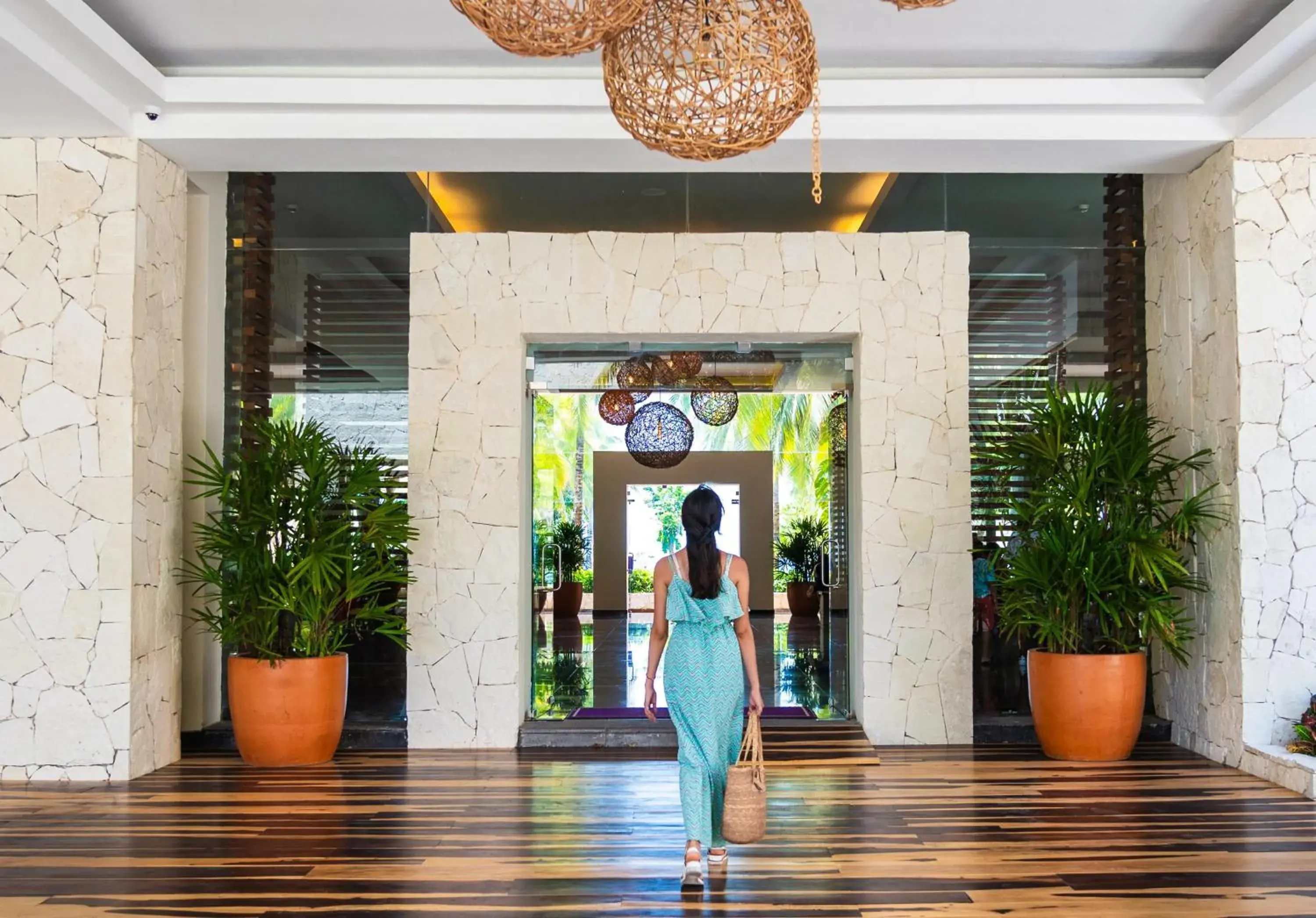 Lobby or reception in The Sens Cancun by Oasis - All Inclusive Lobby or reception in The Sens Cancun by Oasis - All Inclusive