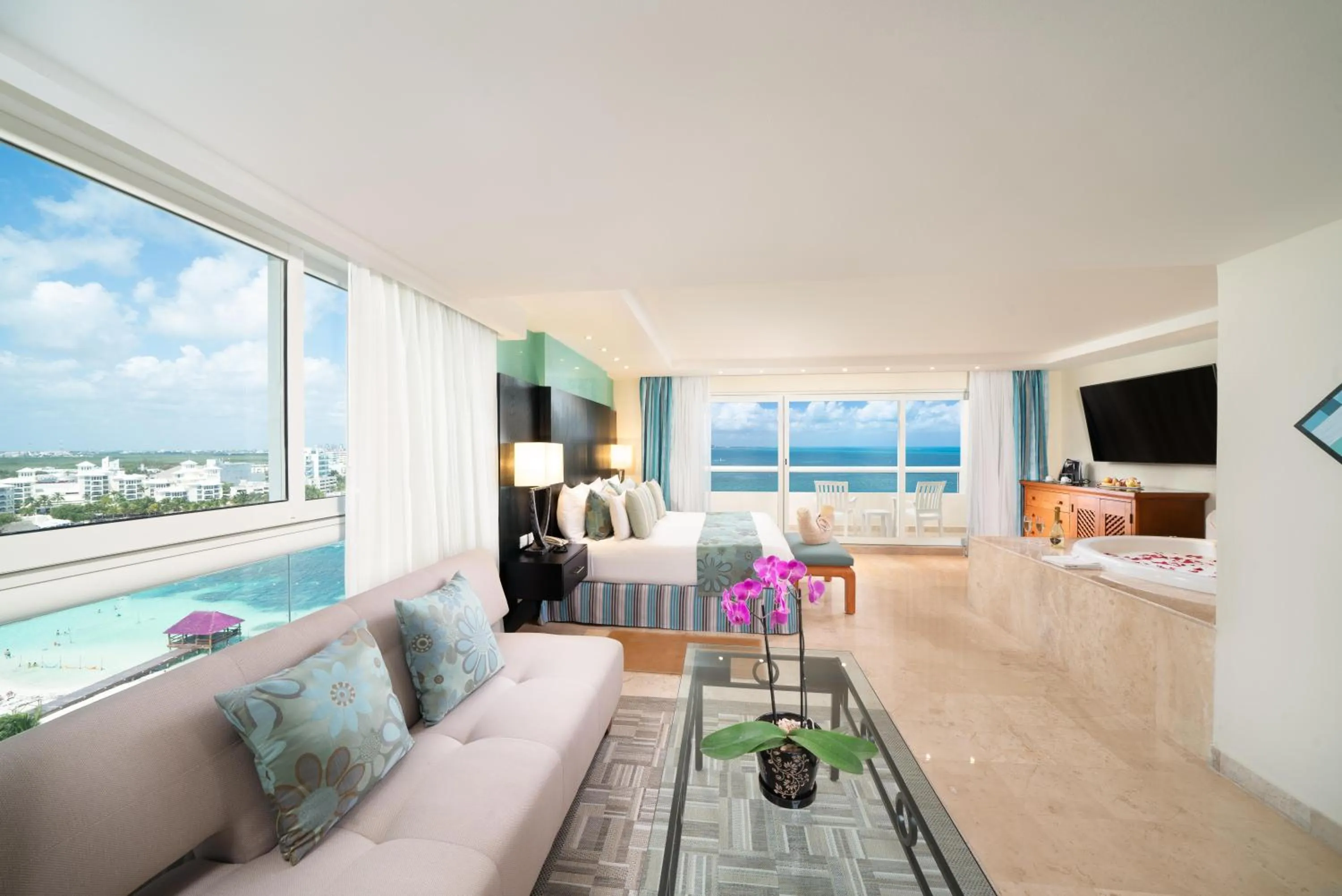 Photo of the whole room in The Sens Cancun by Oasis - All Inclusive