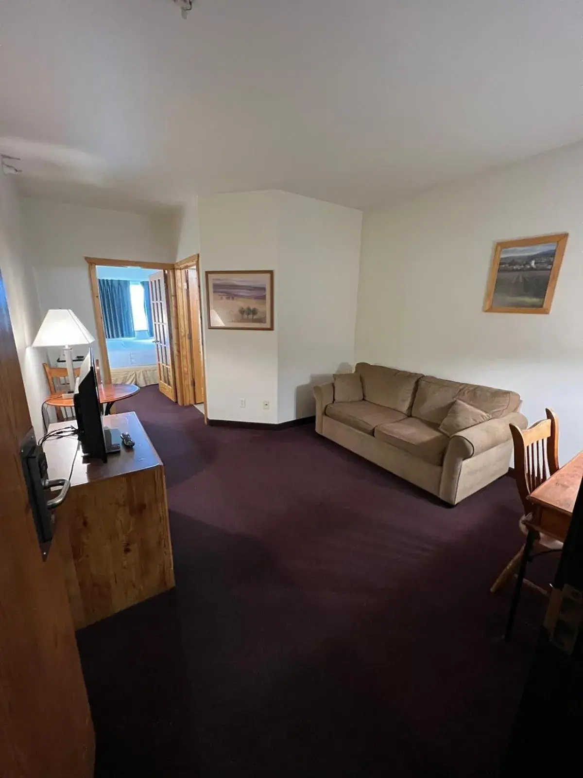 Bedroom, Seating Area in FairBridge Inn & Suites Williston