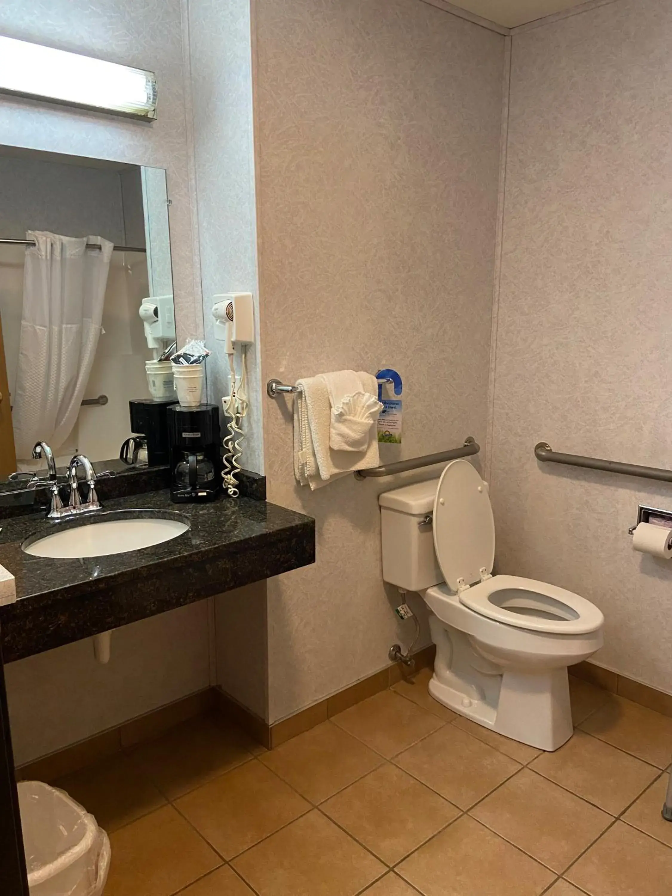 Bathroom in FairBridge Inn & Suites Williston