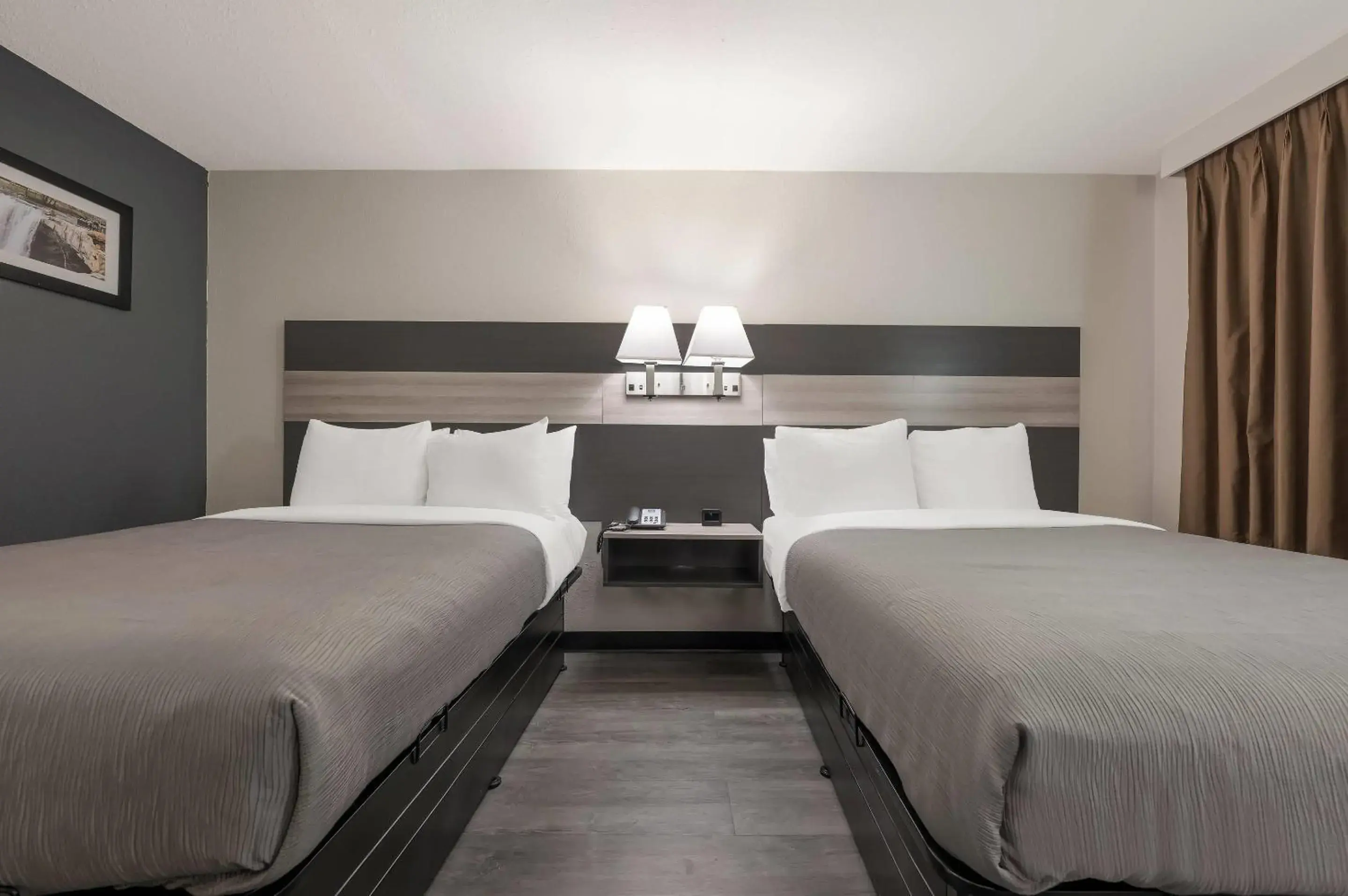 Bedroom, Bed in Quality Inn Gadsden - Attalla Bedroom, Bed in Quality Inn Gadsden - Attalla