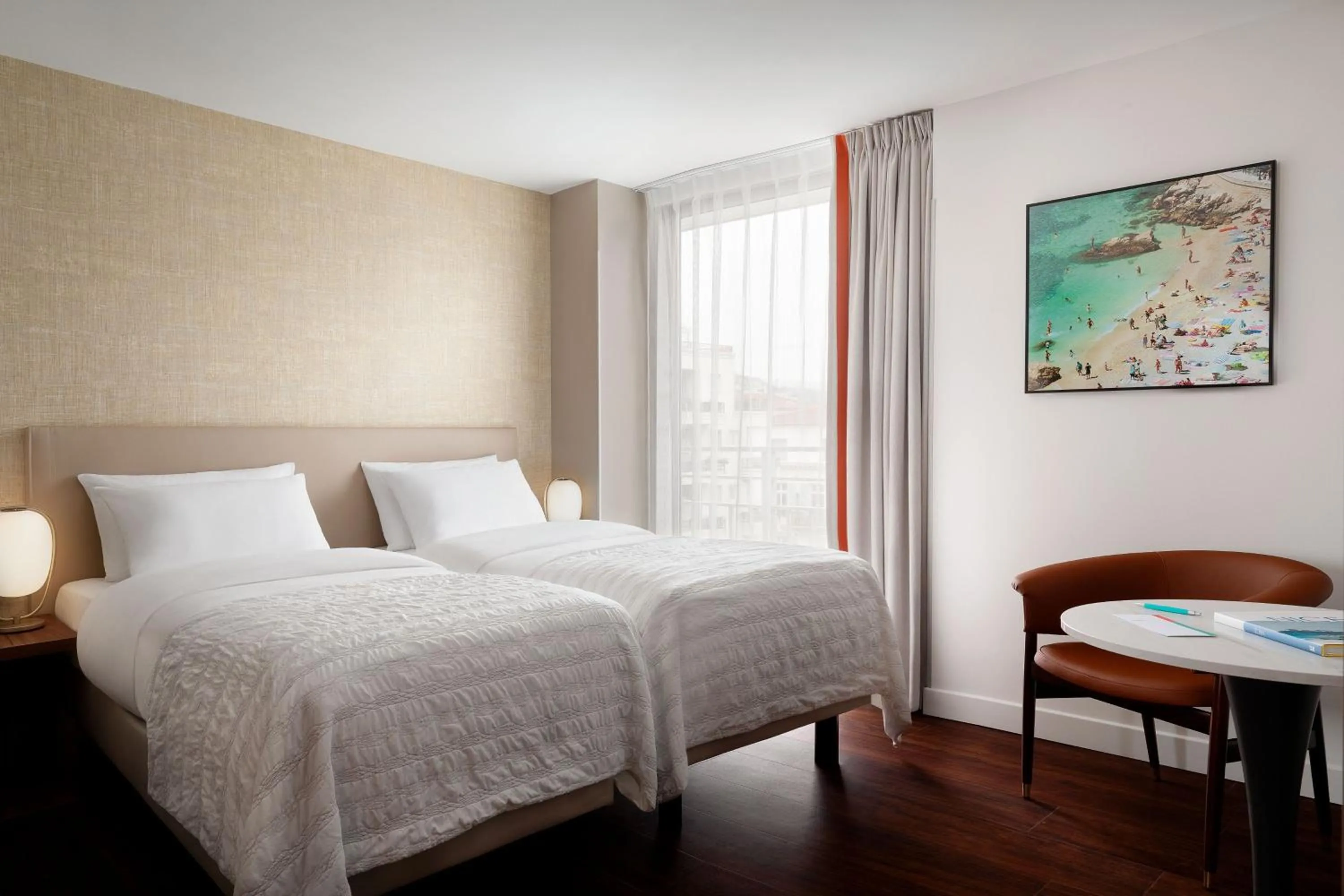 Bedroom, Bed in Le Meridien Nice