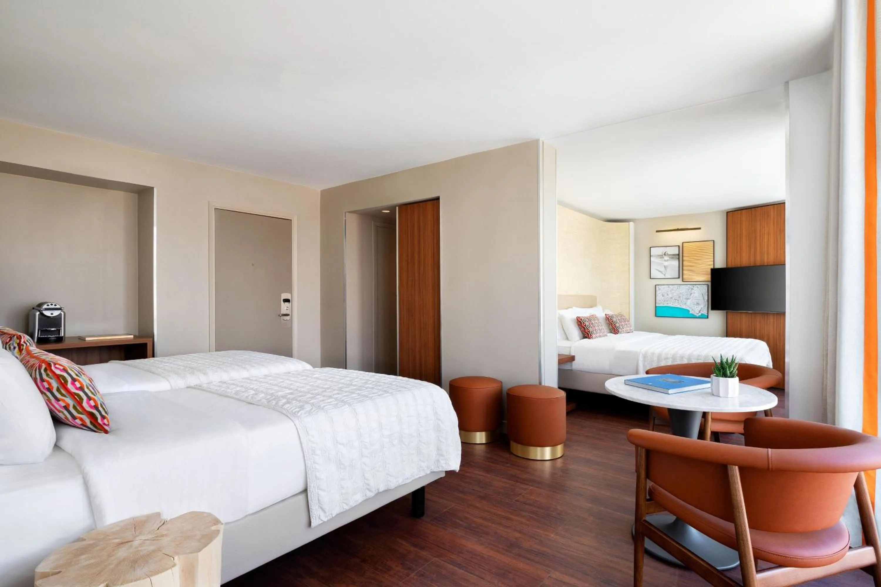 Photo of the whole room, Bed in Le Meridien Nice