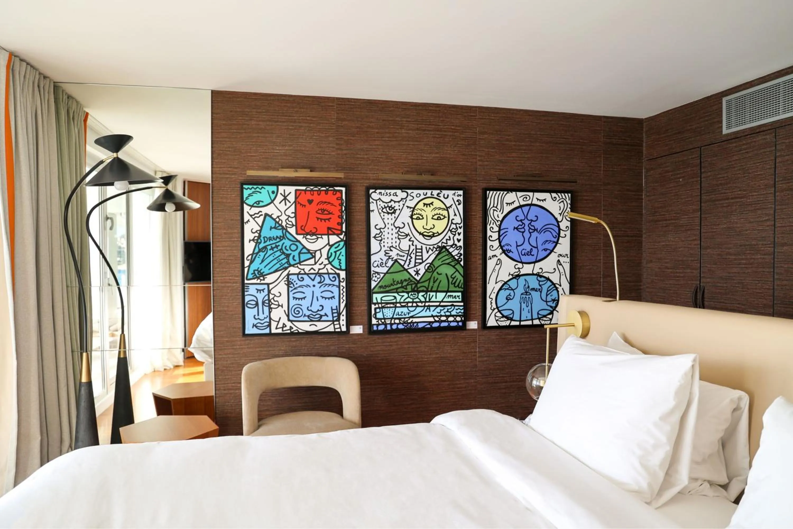 Photo of the whole room, Bed in Le Meridien Nice