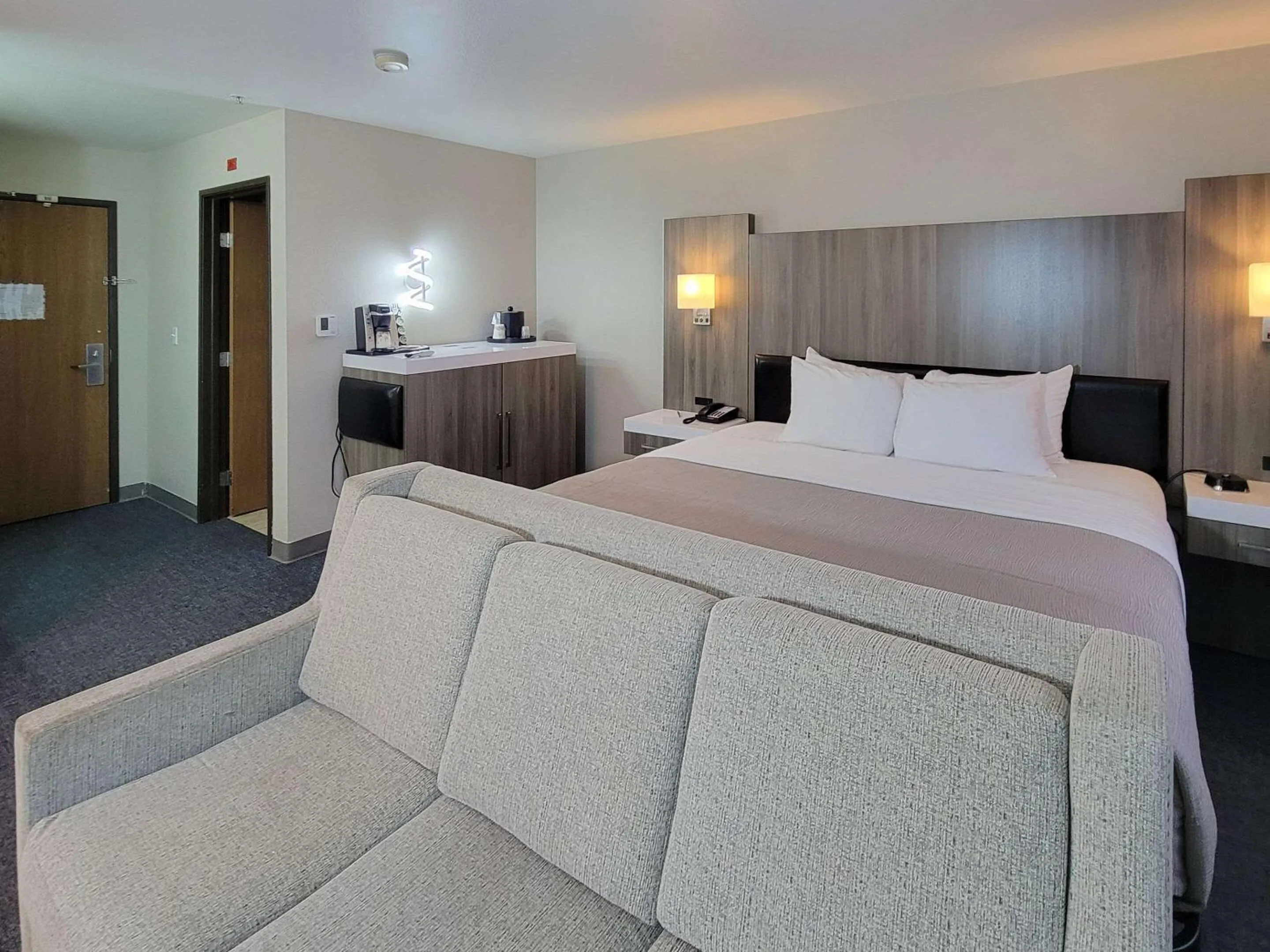 Bedroom, Bed in Quality Inn Port Orchard