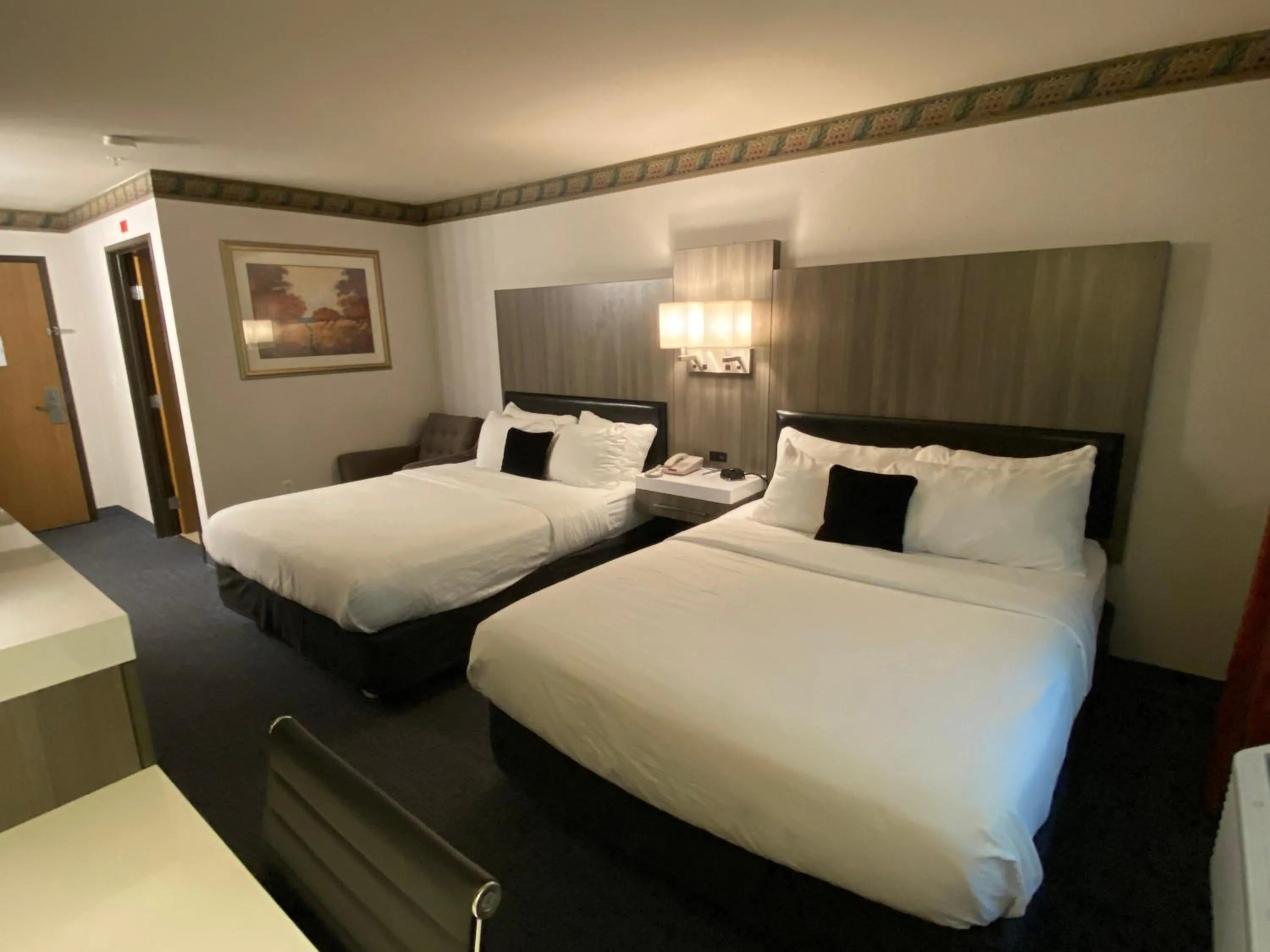 Bed in Quality Inn Port Orchard