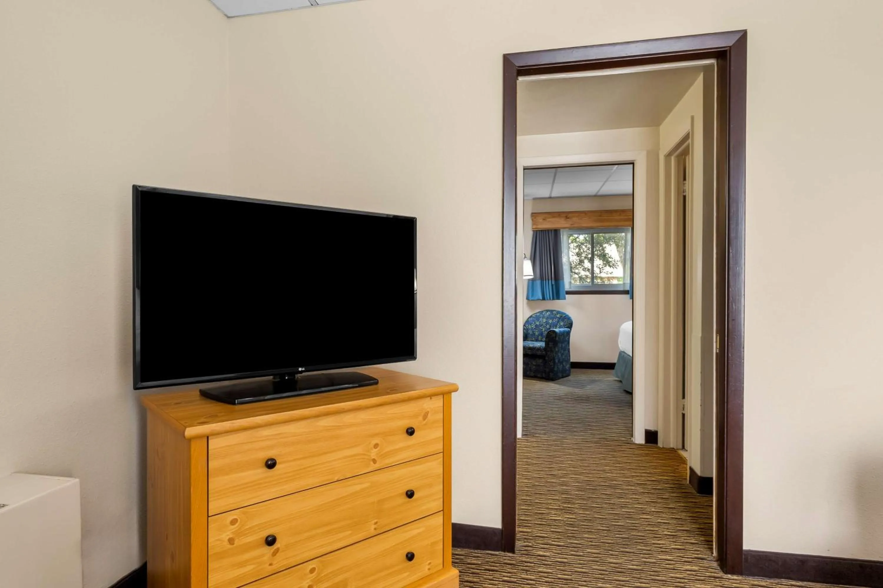 Photo of the whole room, Bed in Best Western Lee's Motor Inn