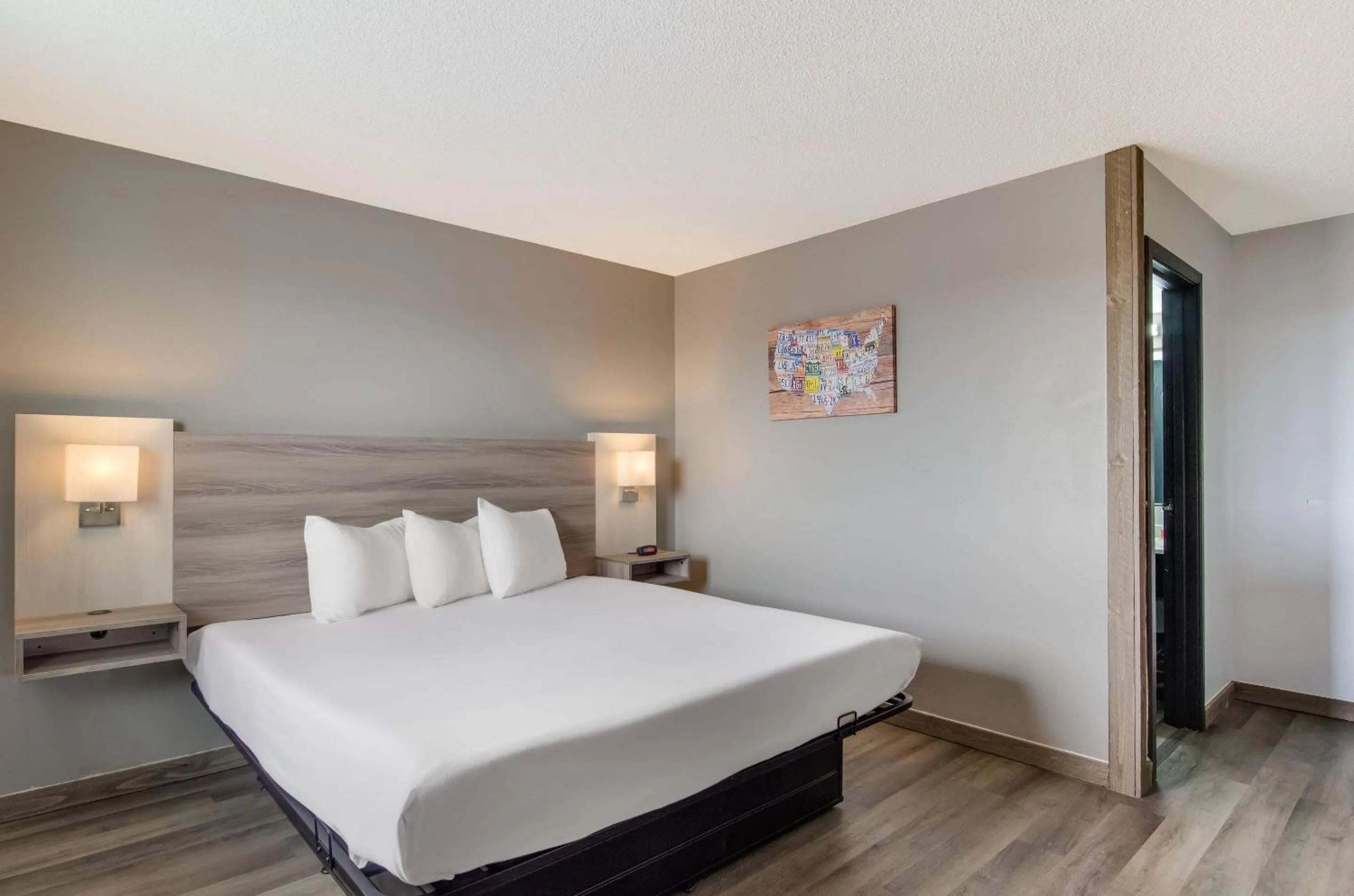 Bedroom, Bed in Econo Lodge Scottsbluff