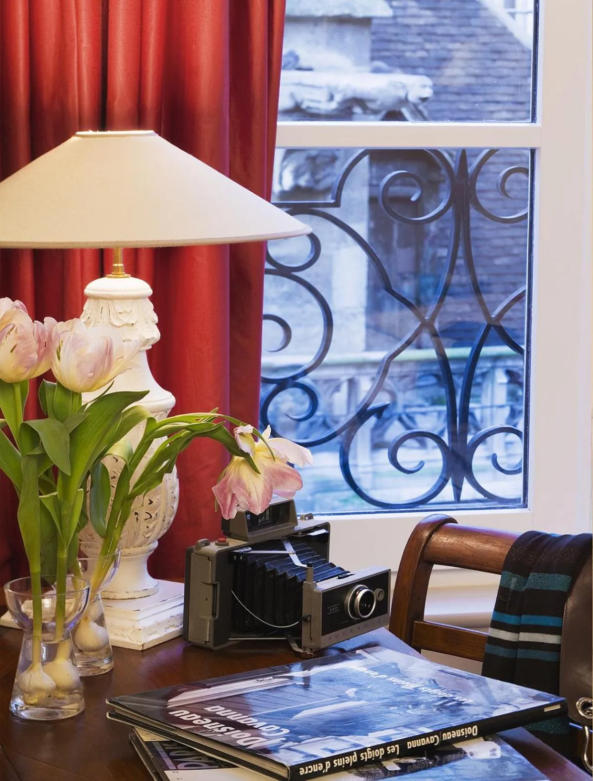 Decorative detail in Relais Du Louvre