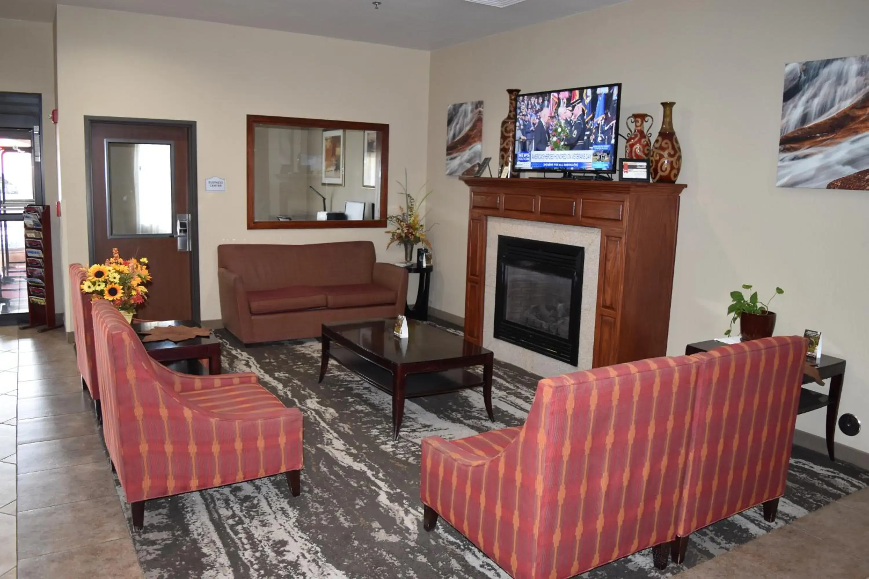 Lobby or reception in Best Western Oasis Inn Lobby or reception in Best Western Oasis Inn