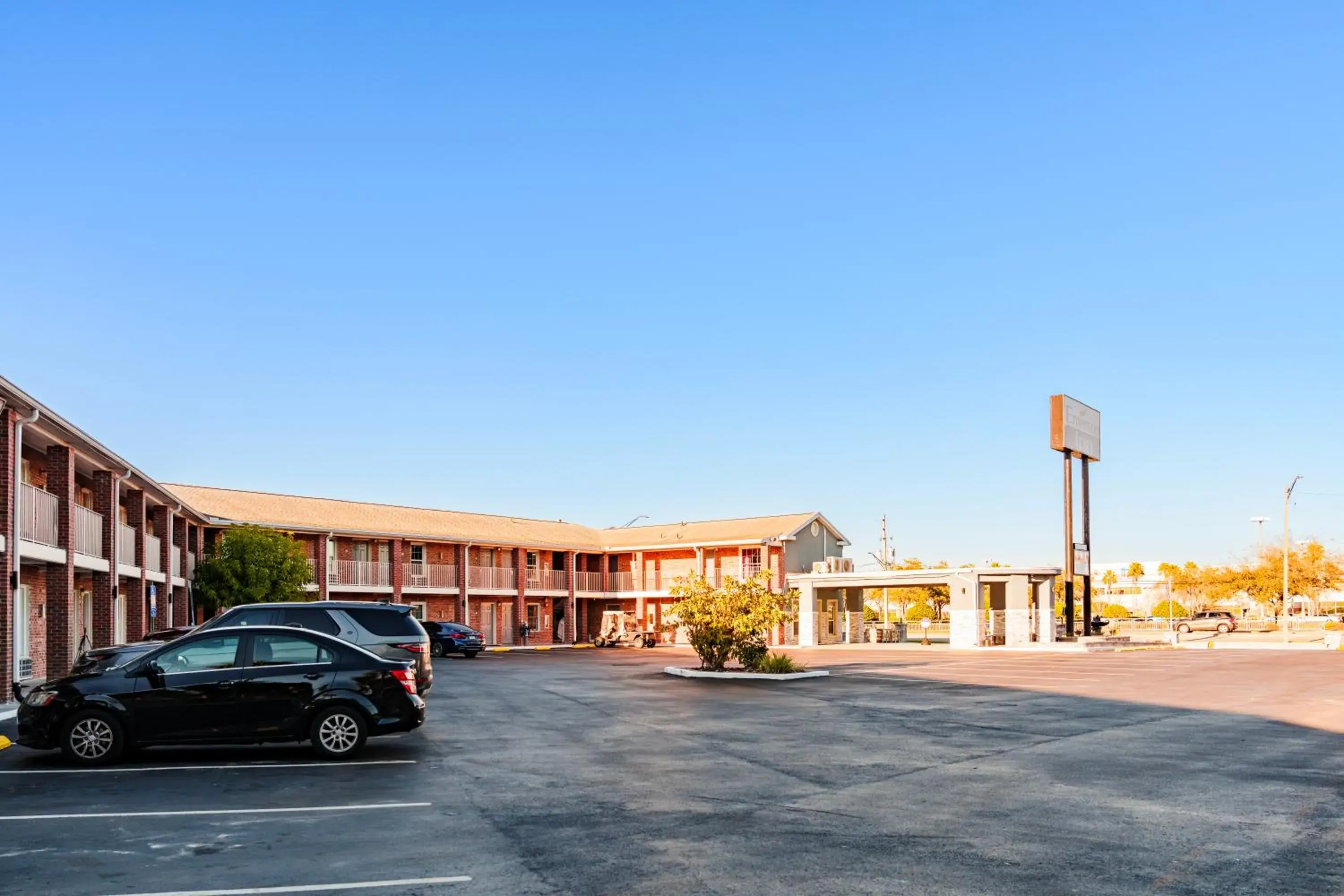 Property building in San Marco Inn East - Jacksonville Property building in San Marco Inn East - Jacksonville