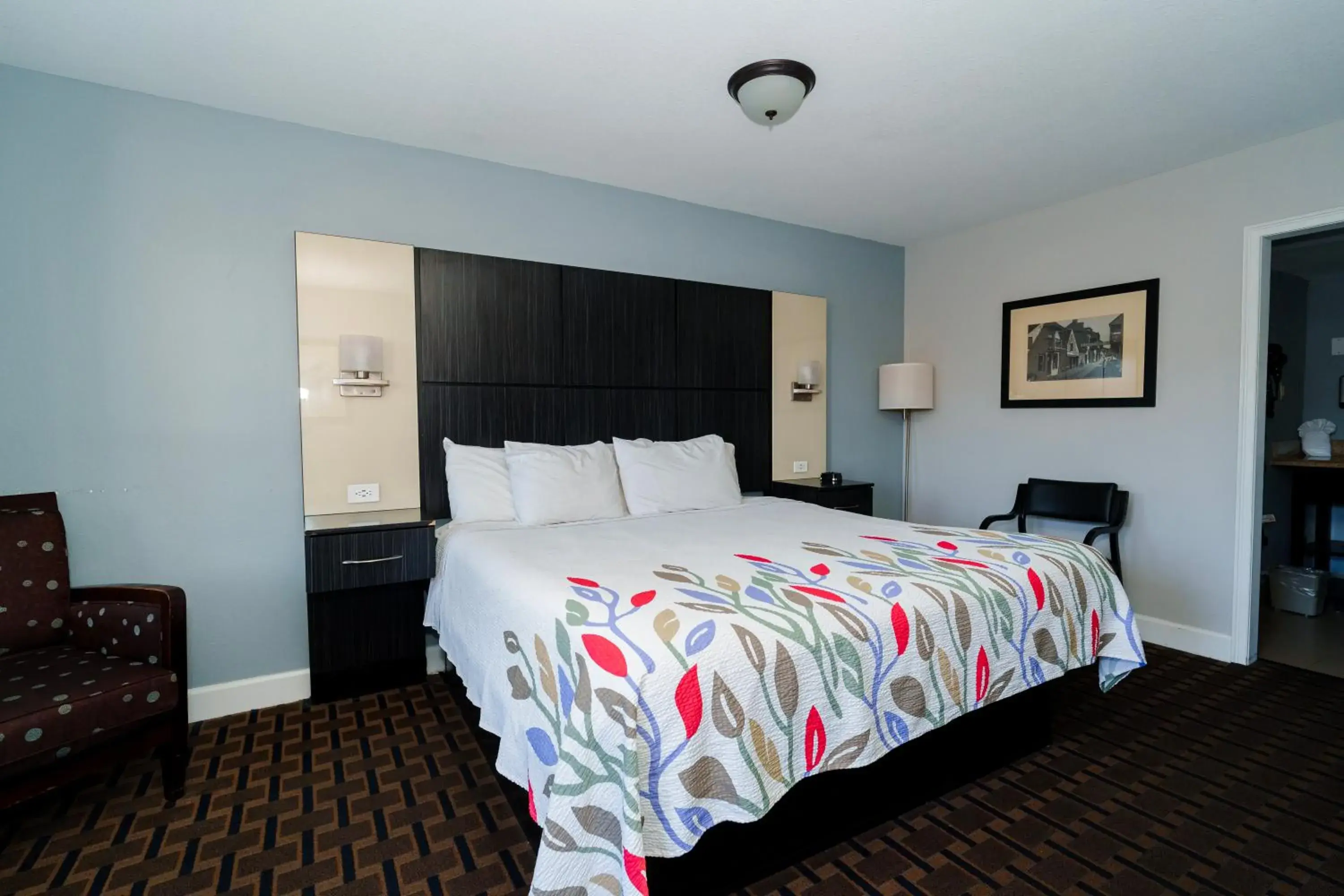 Bed in San Marco Inn East - Jacksonville Bed in San Marco Inn East - Jacksonville