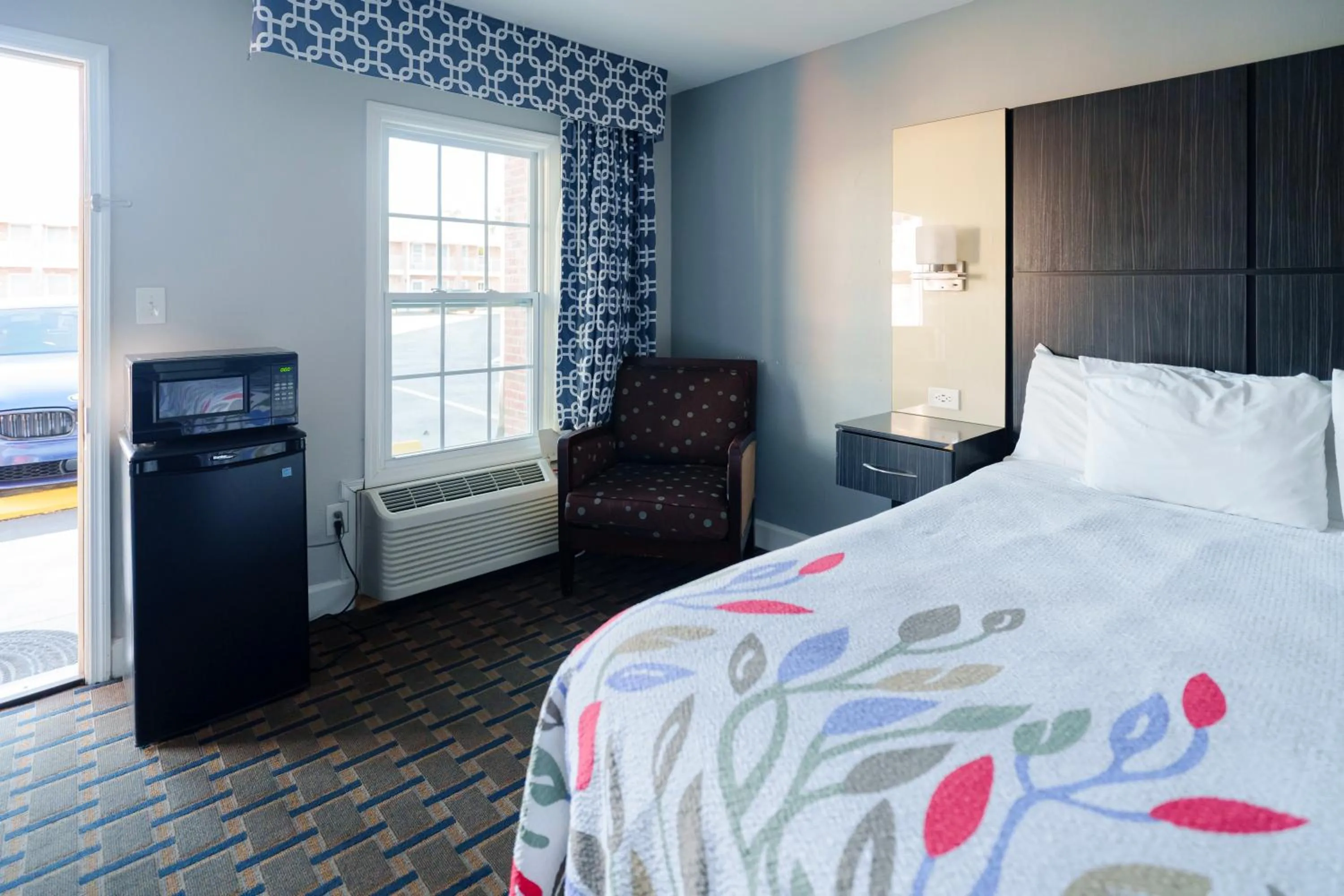 Bed in San Marco Inn East - Jacksonville