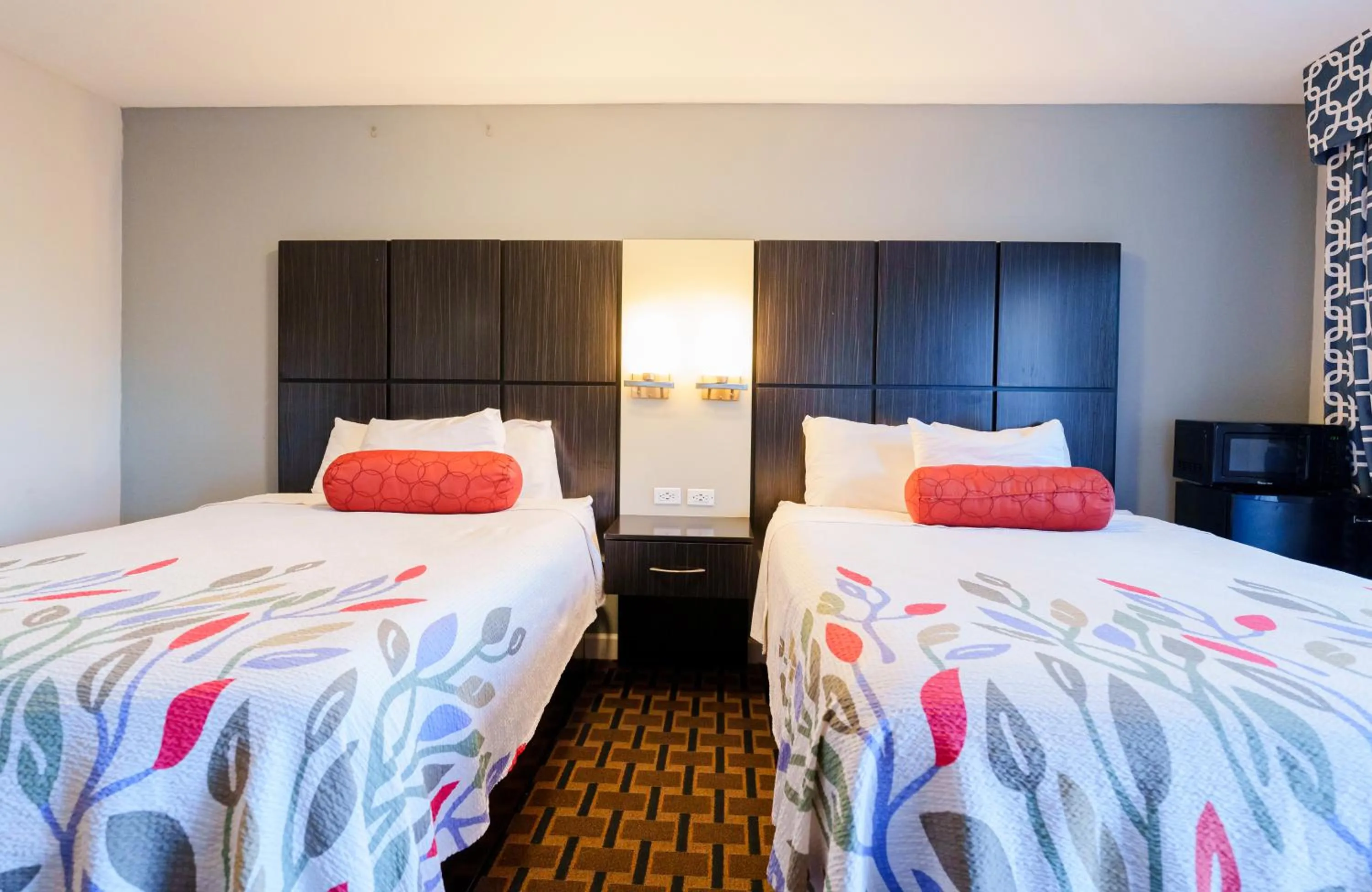 Bed in San Marco Inn East - Jacksonville