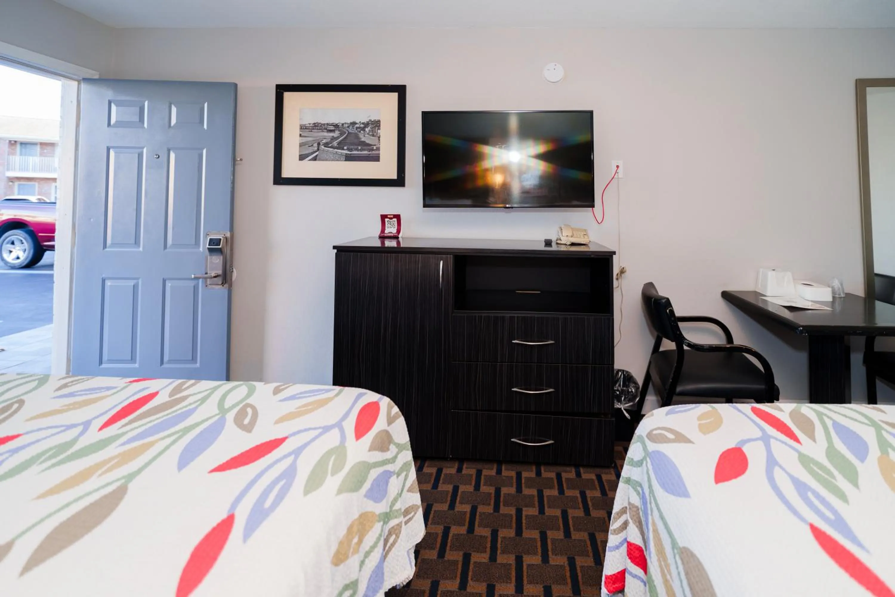 TV and multimedia, Bed in San Marco Inn East - Jacksonville