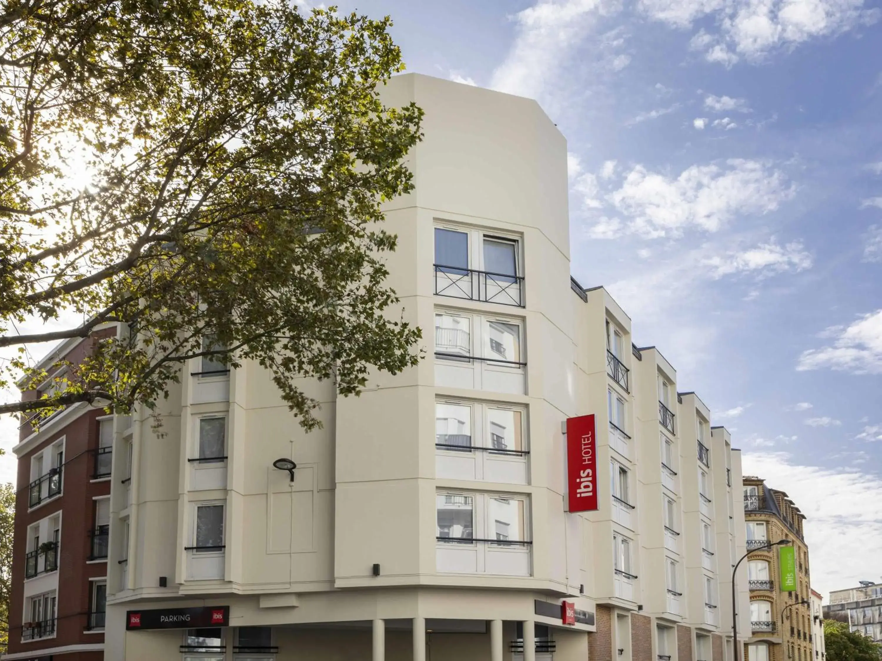 Property building in ibis Paris Nation Davout Property building in ibis Paris Nation Davout