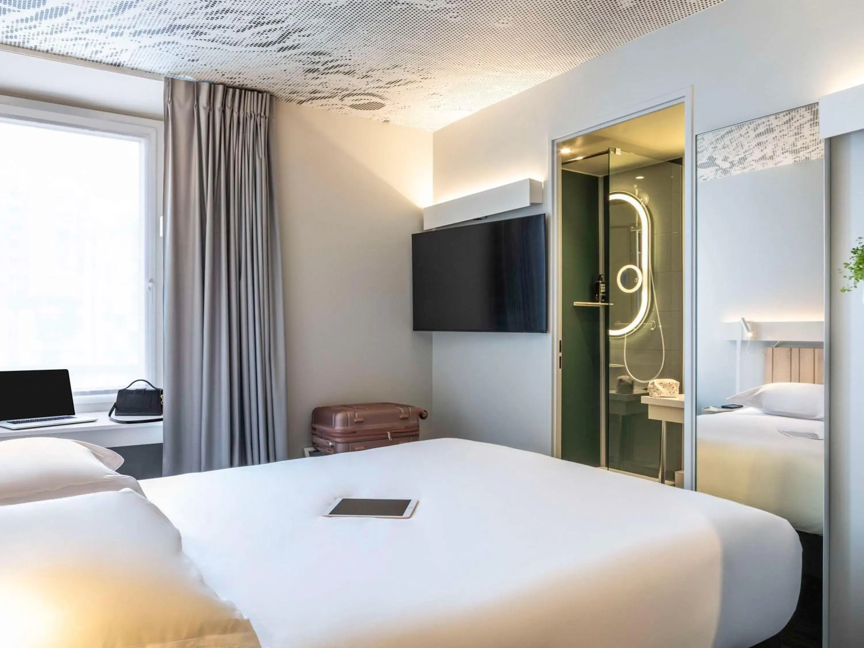 Bedroom, Bed in ibis Paris Nation Davout Bedroom, Bed in ibis Paris Nation Davout