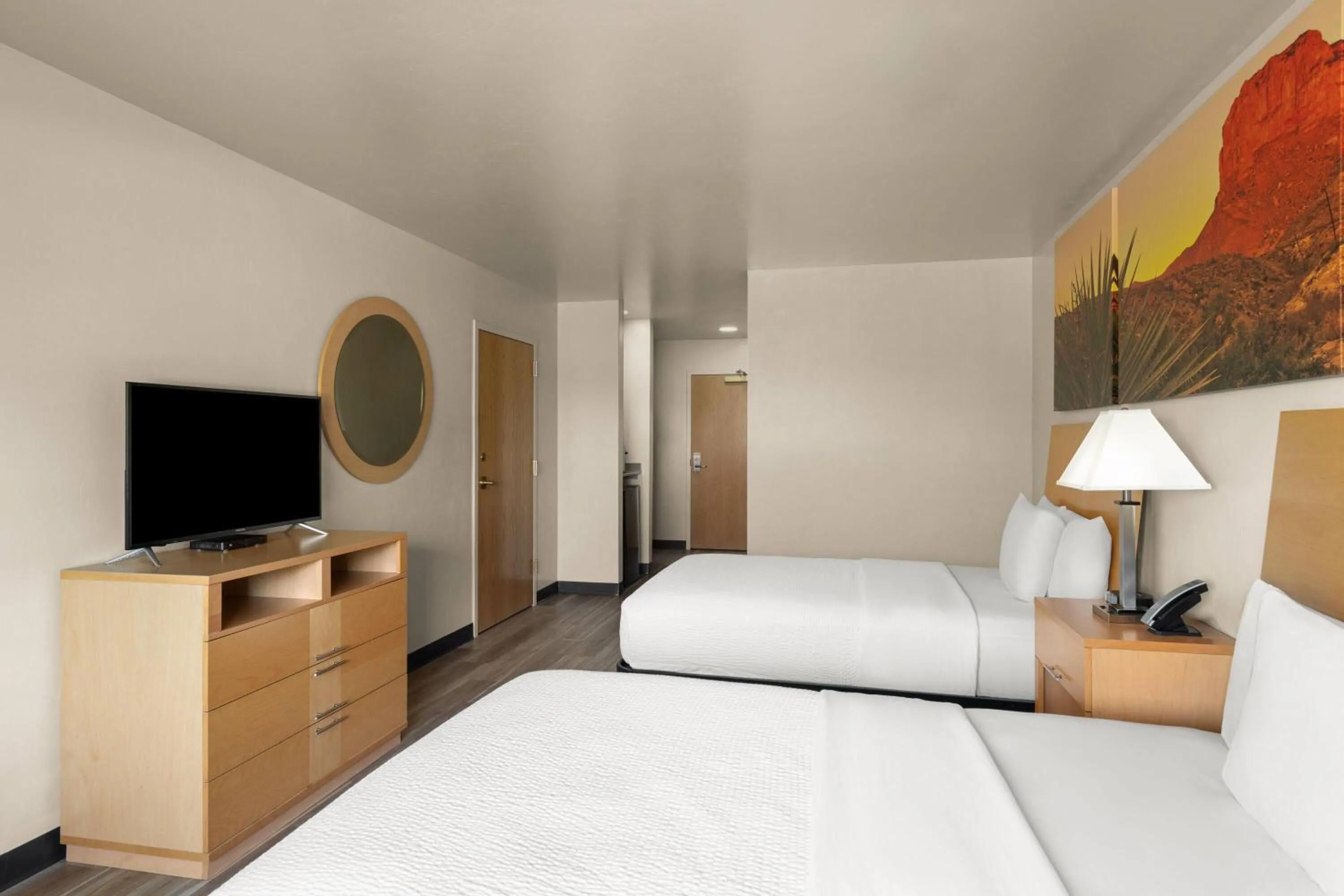 Photo of the whole room, Bed in Days Inn by Wyndham Chino Valley