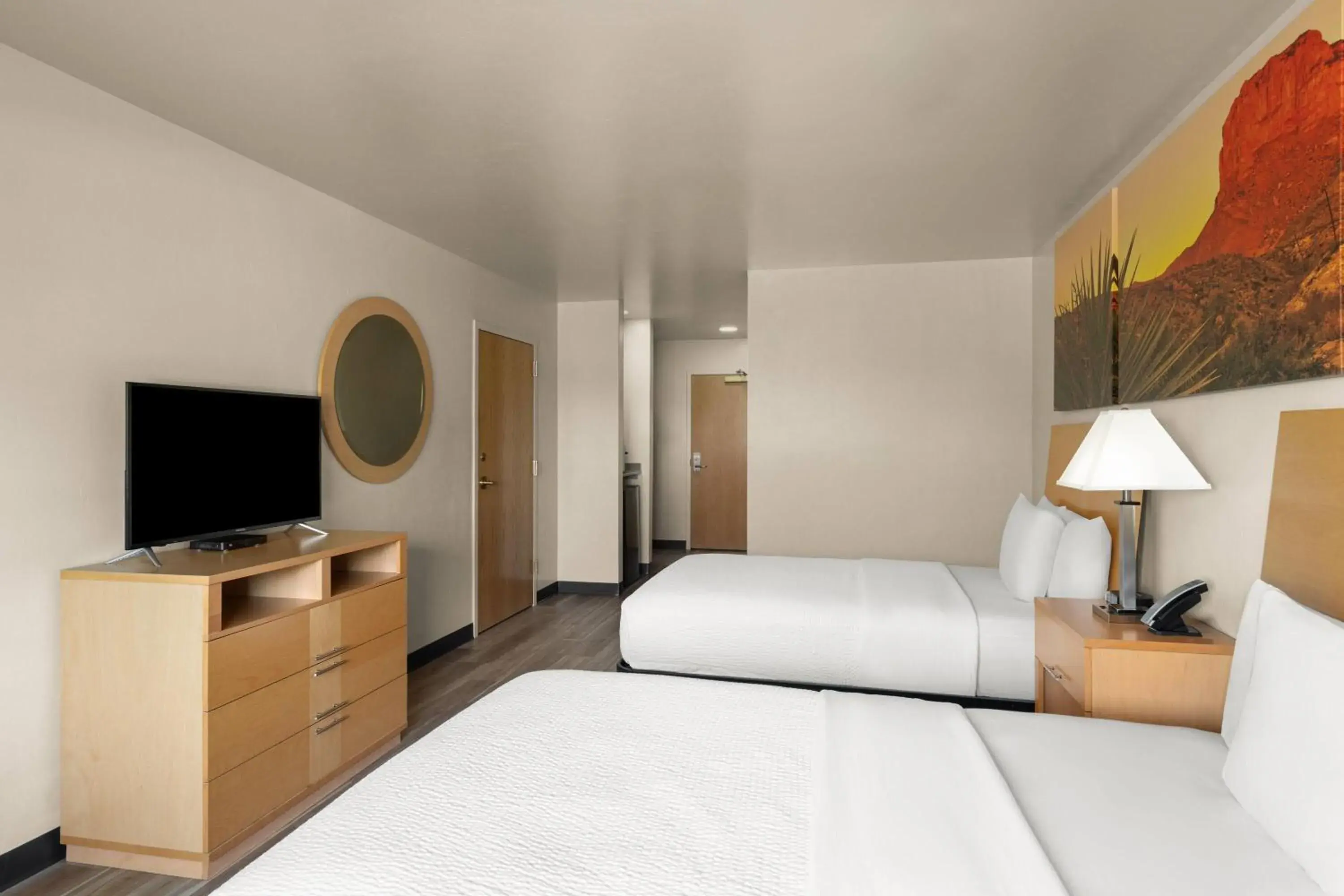 Photo of the whole room, Bed in Days Inn by Wyndham Chino Valley Photo of the whole room, Bed in Days Inn by Wyndham Chino Valley