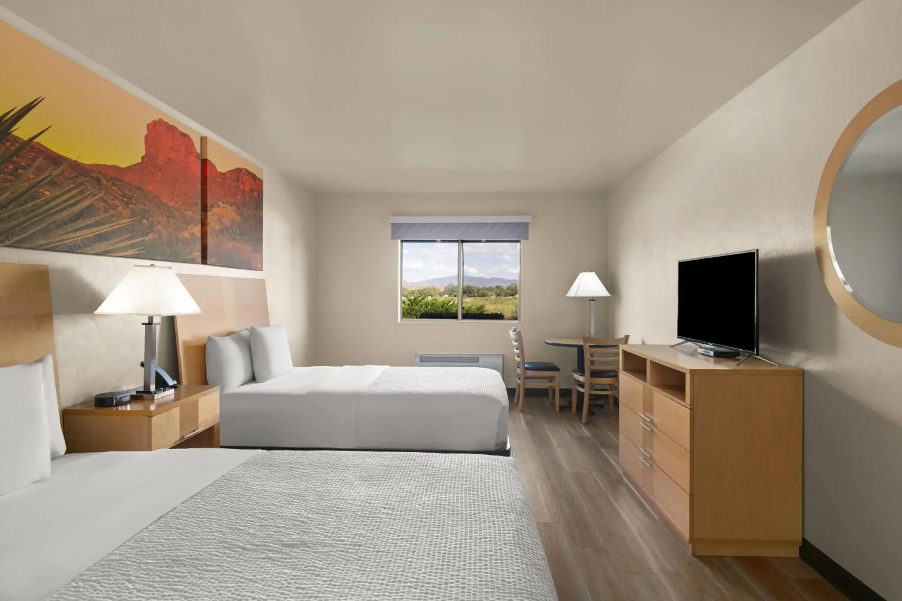 Photo of the whole room, Bed in Days Inn by Wyndham Chino Valley Photo of the whole room, Bed in Days Inn by Wyndham Chino Valley