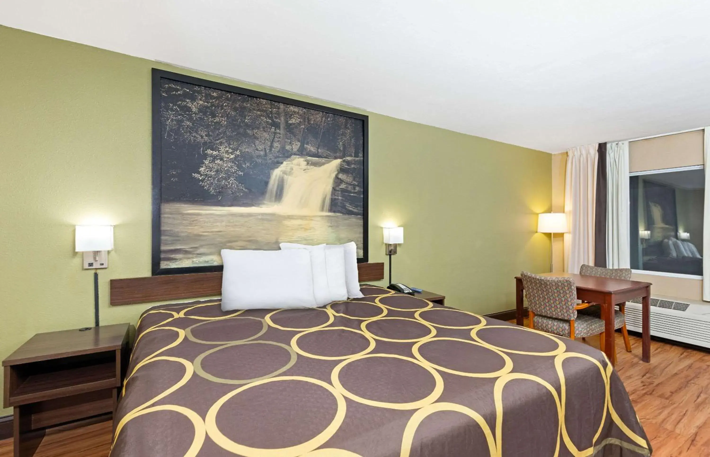 Bedroom, Bed in Super 8 by Wyndham Kingsport Bedroom, Bed in Super 8 by Wyndham Kingsport