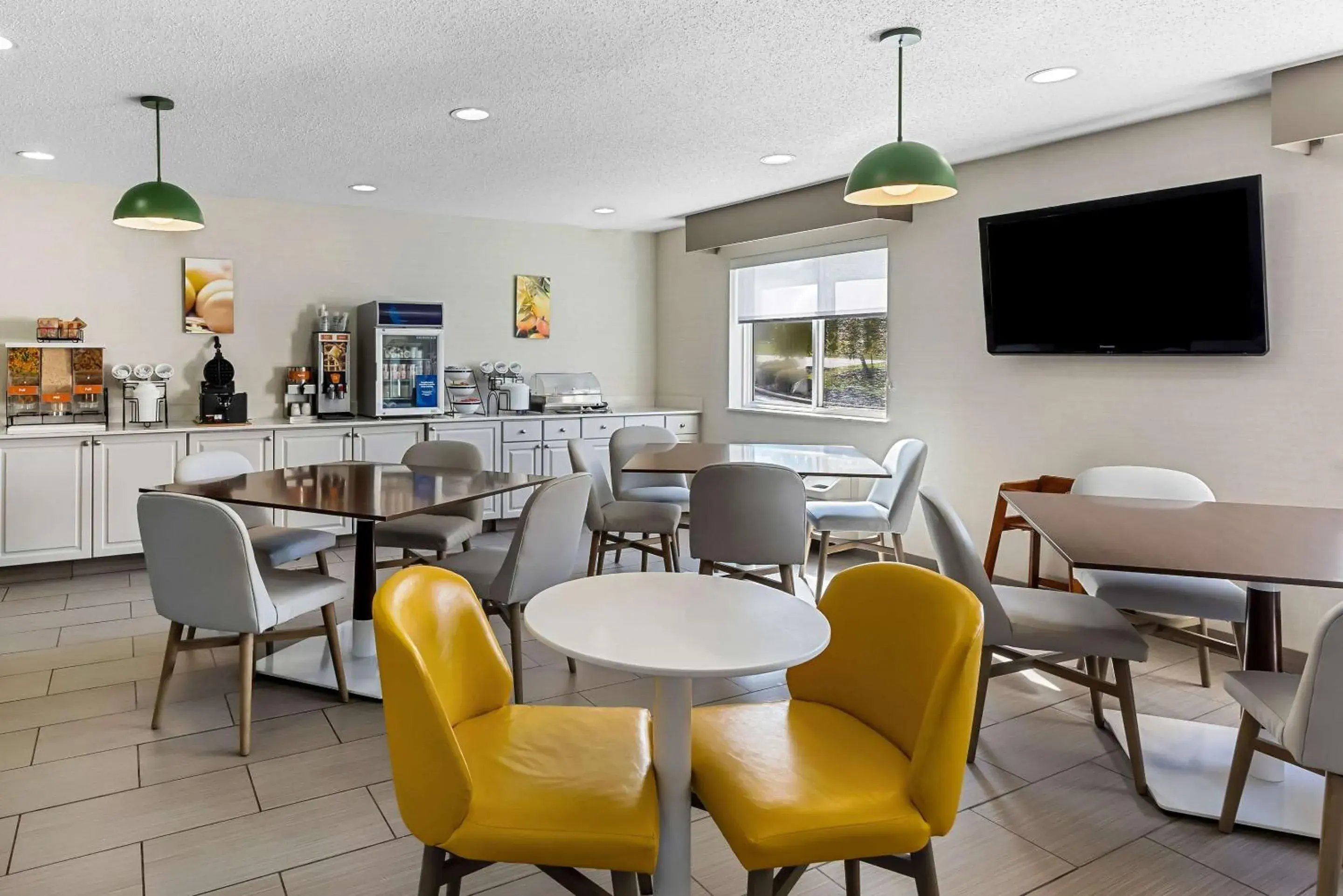 Breakfast in Comfort Inn Breakfast in Comfort Inn