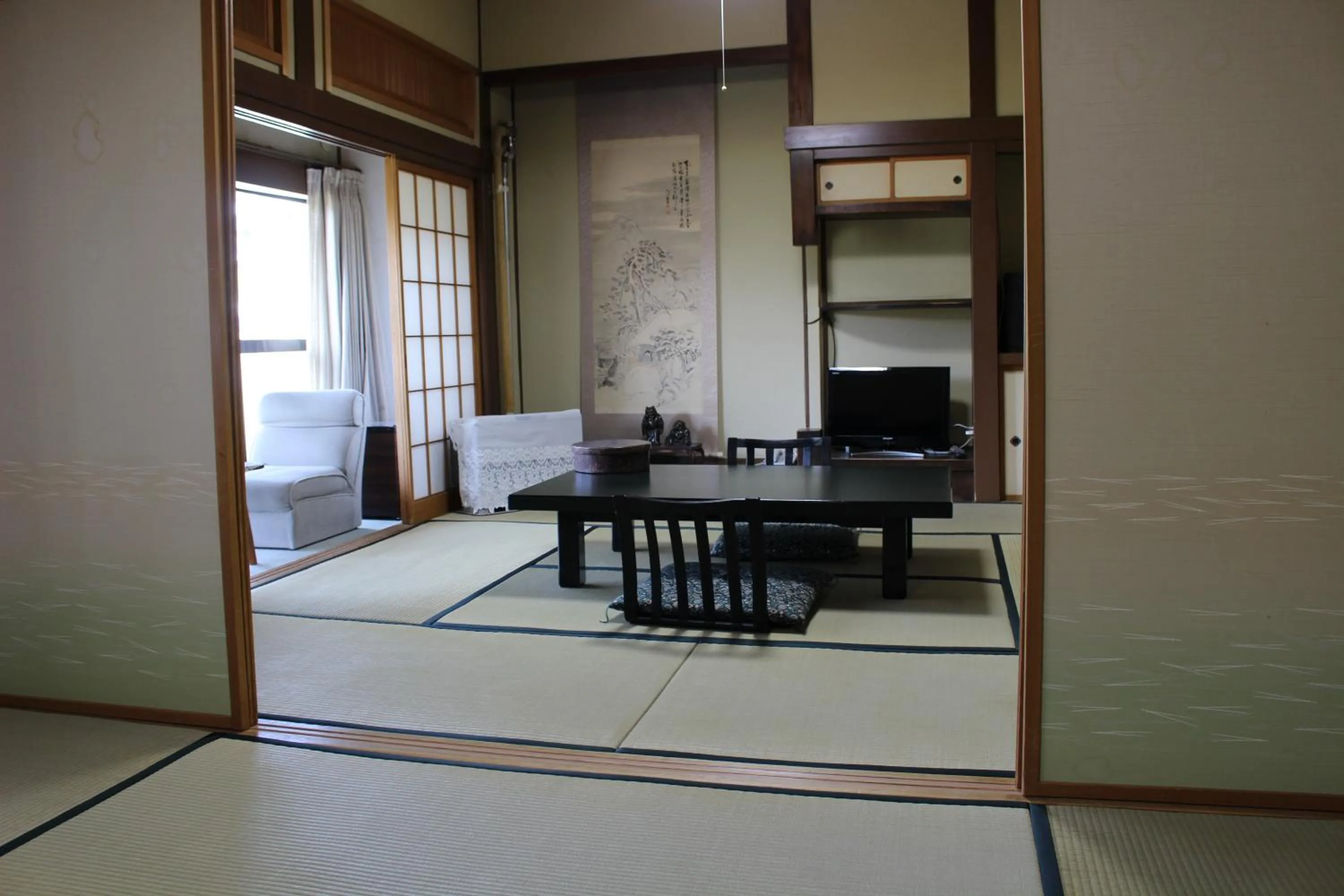 Historical Ryokan SENYUKAN