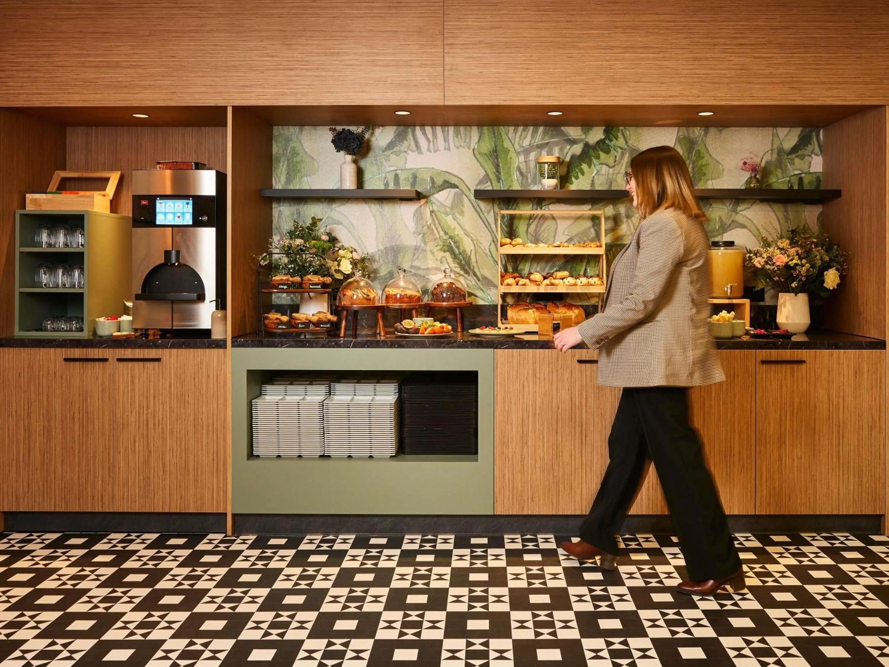 Breakfast in Novotel Paris La Defense Esplanade