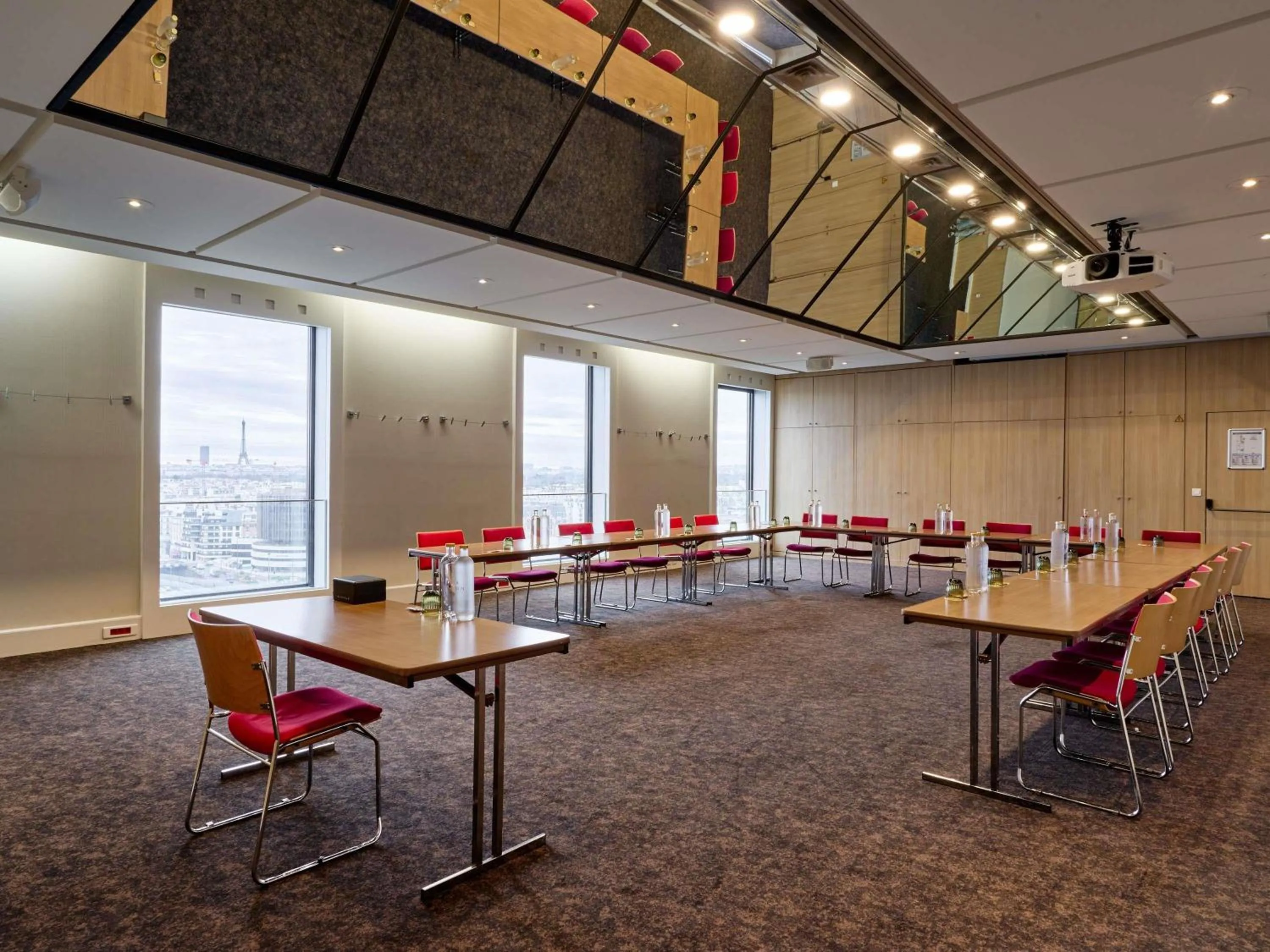 Meeting/conference room in Novotel Paris La Defense Esplanade