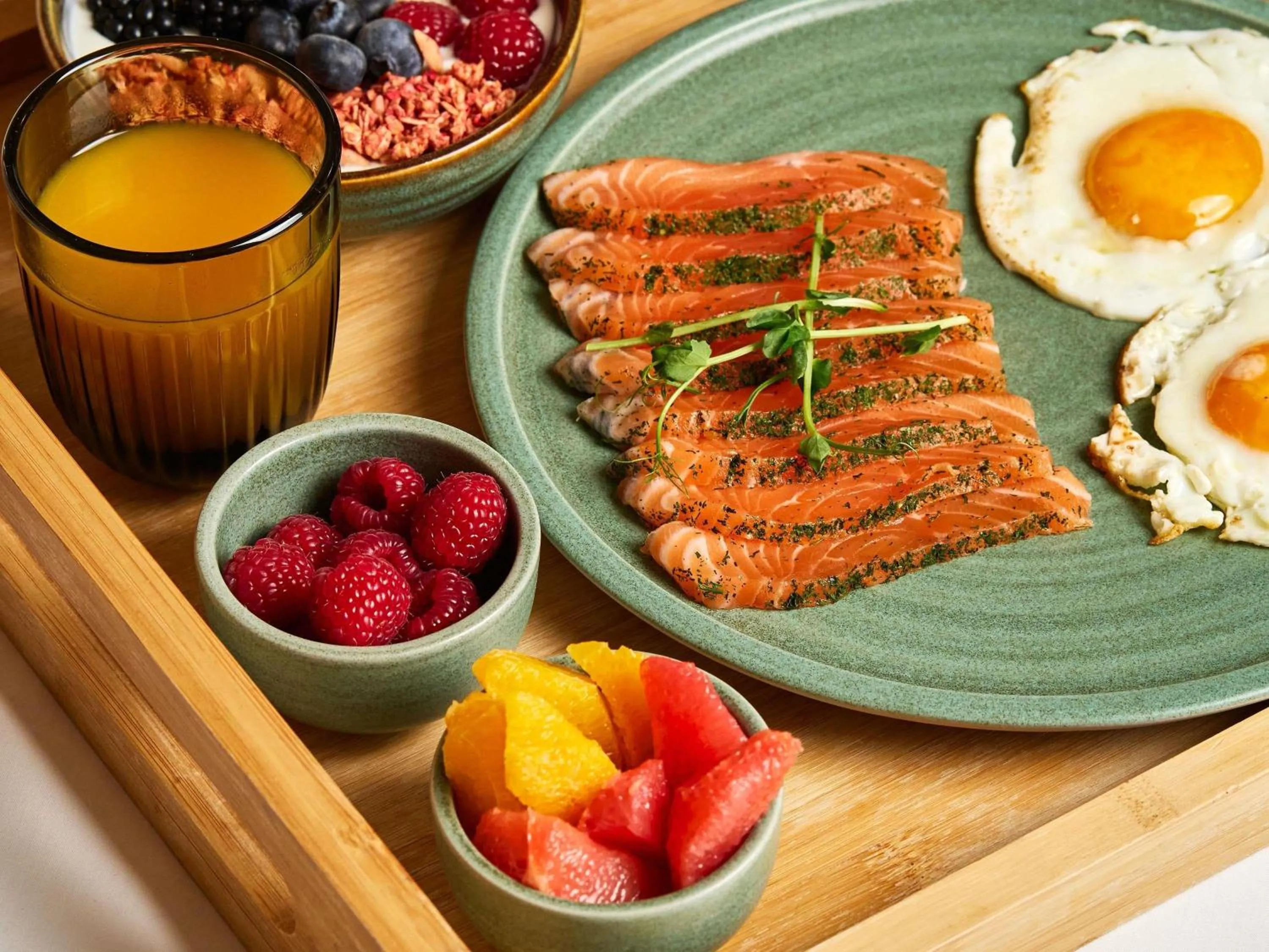 Restaurant/places to eat in Novotel Paris La Defense Esplanade