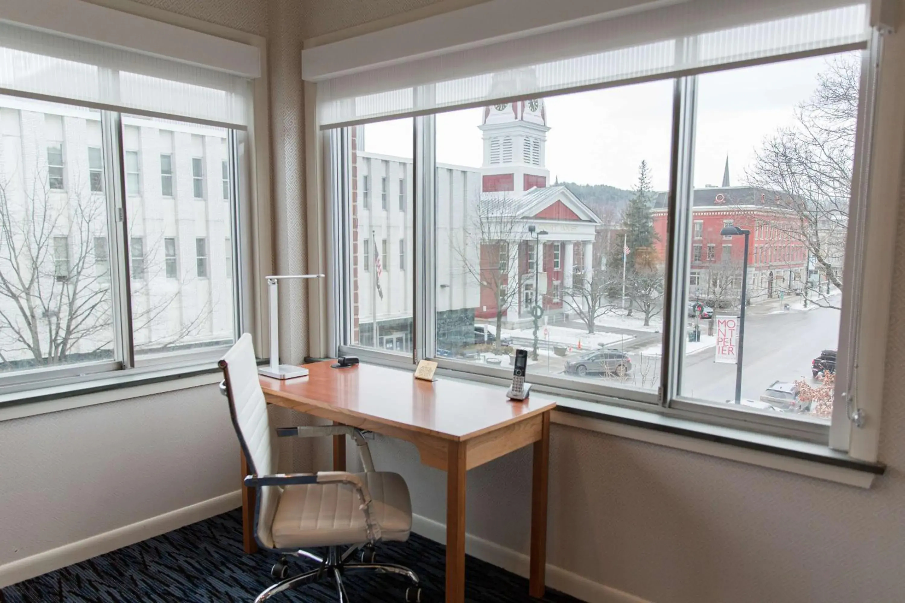 Bedroom in Capitol Plaza Hotel Montpelier Tapestry Collection by Hilton Bedroom in Capitol Plaza Hotel Montpelier Tapestry Collection by Hilton