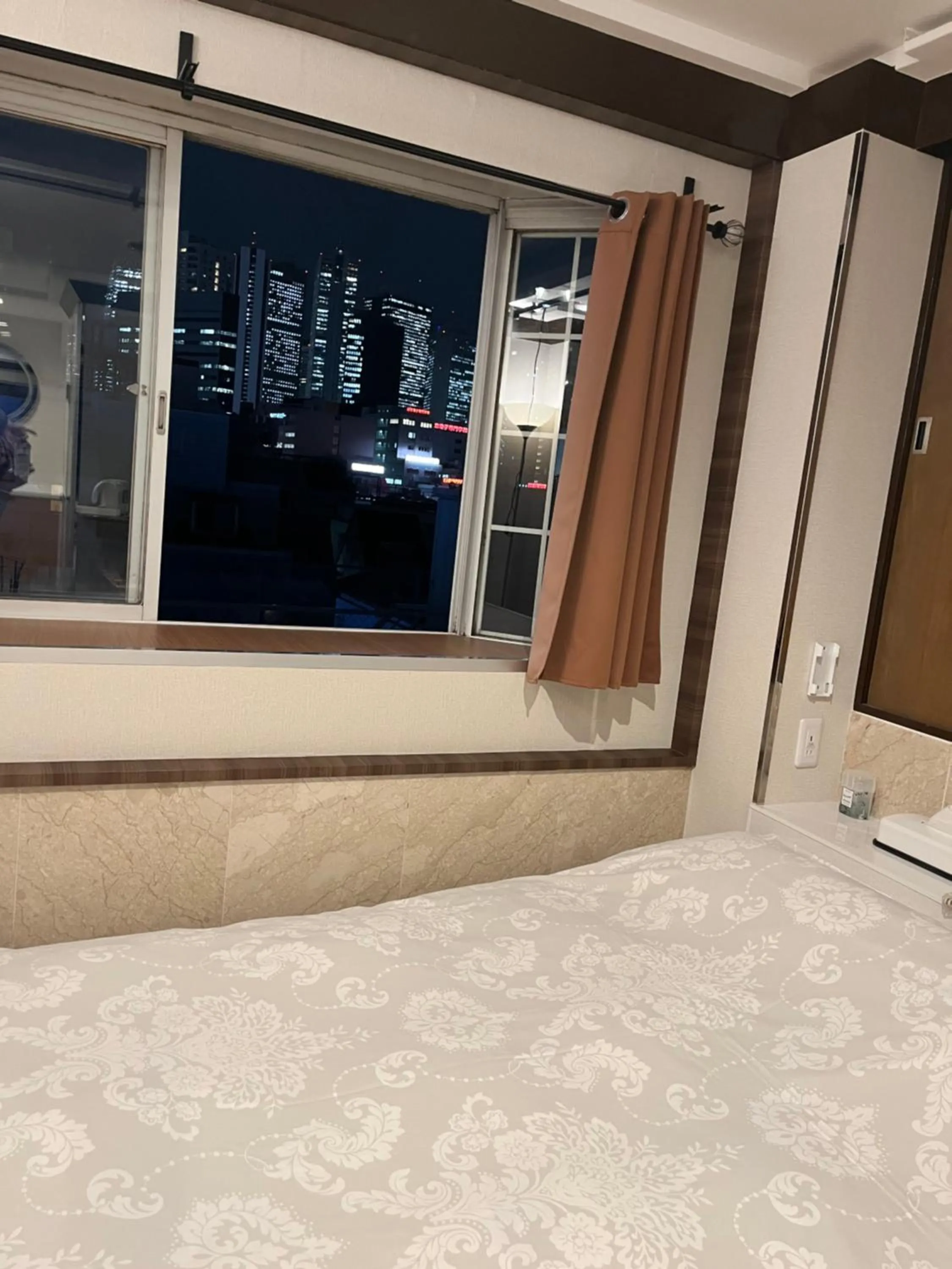 Bed in City Hotel Southern Cross