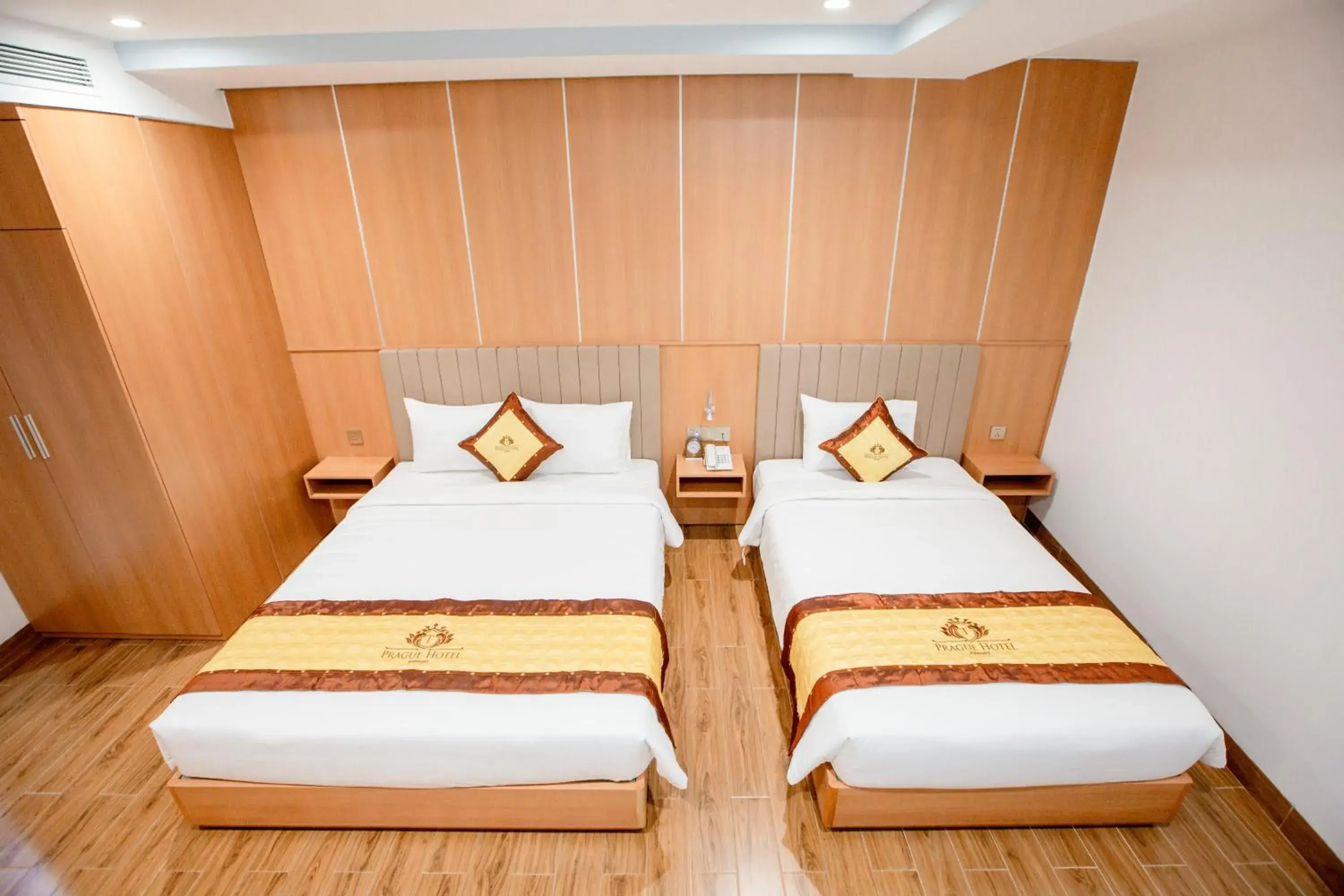 Bed in Prague Saigon Airport Hotel Bed in Prague Saigon Airport Hotel