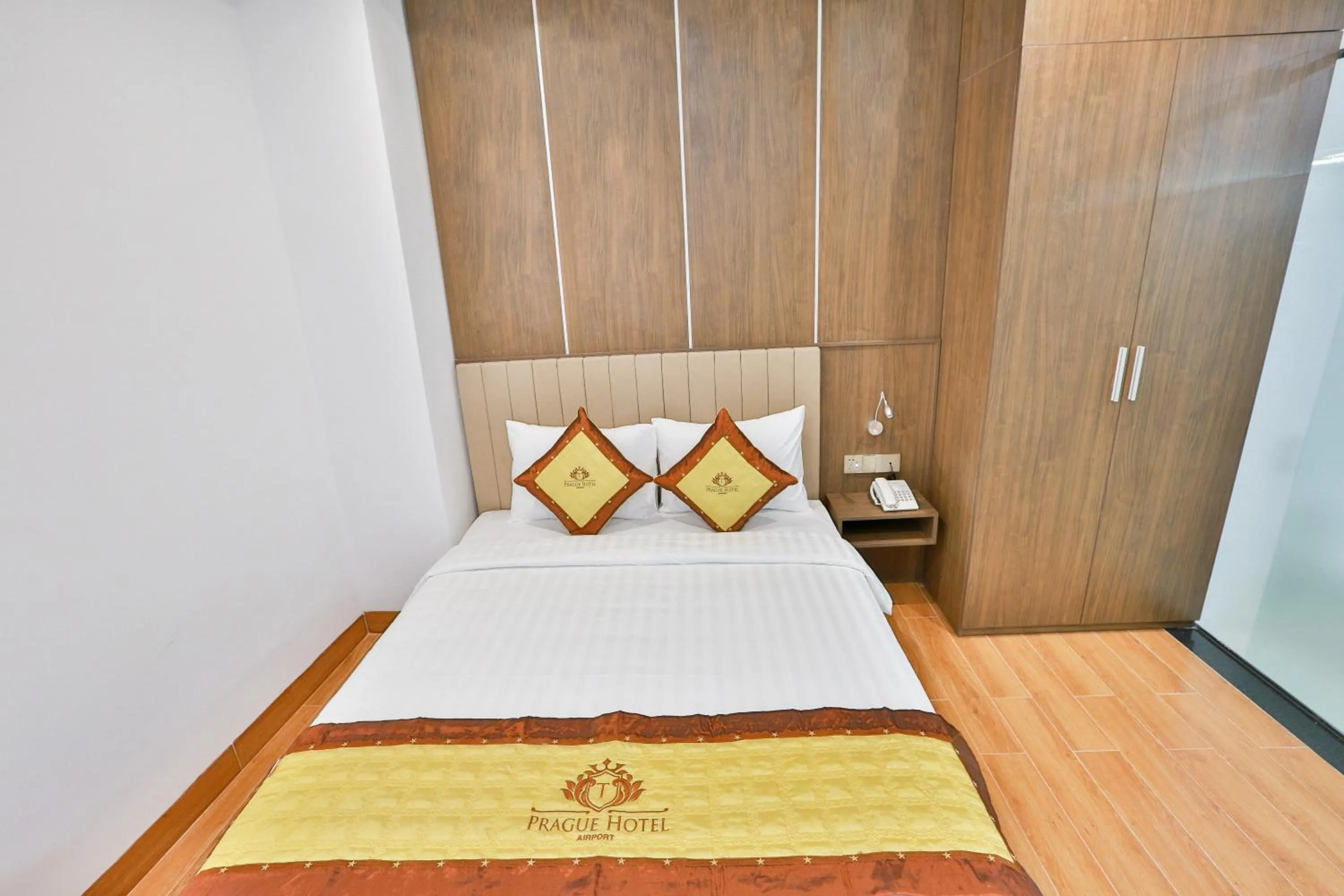 Bedroom, Bed in Prague Saigon Airport Hotel