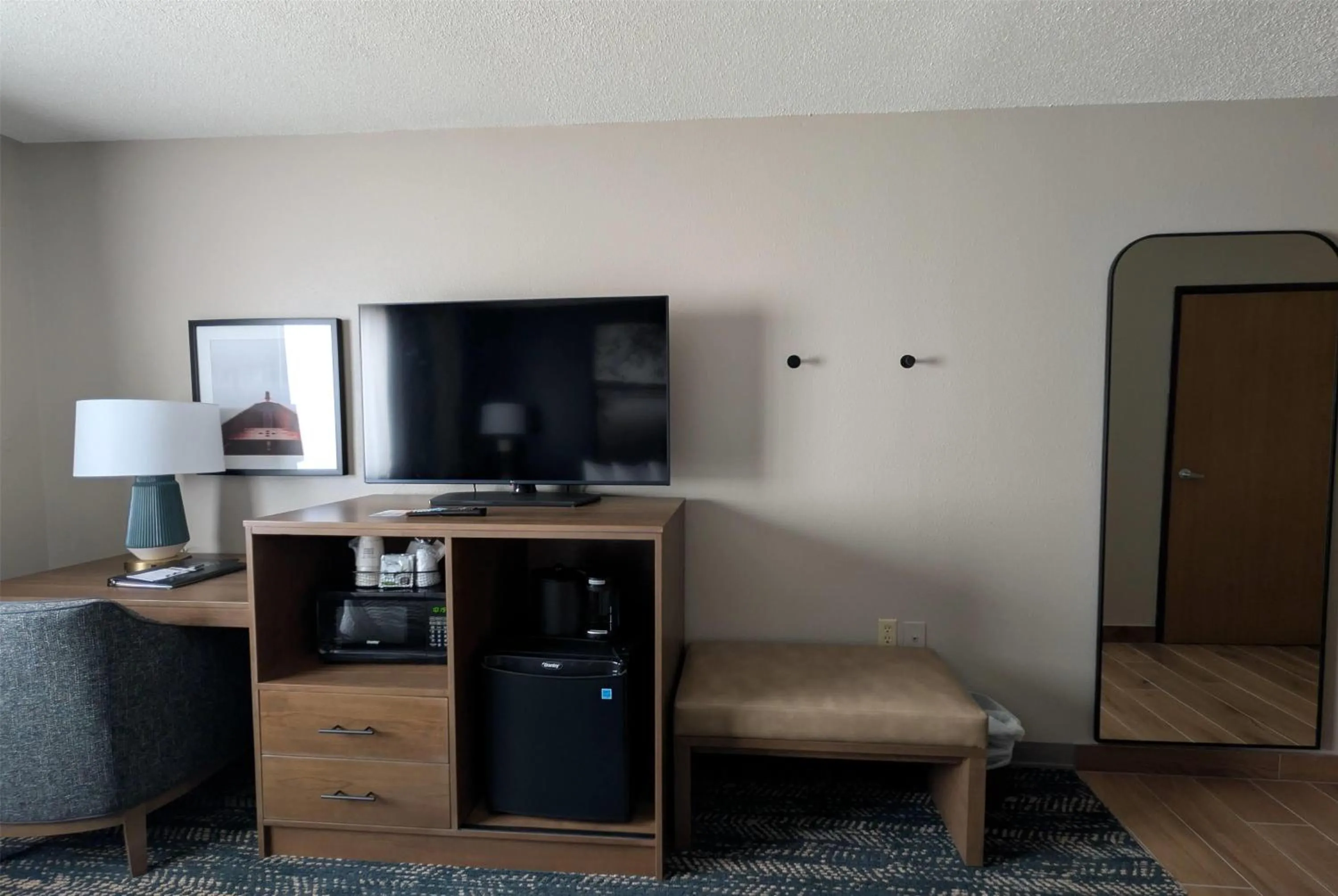 Photo of the whole room in Super 8 by Wyndham Perham