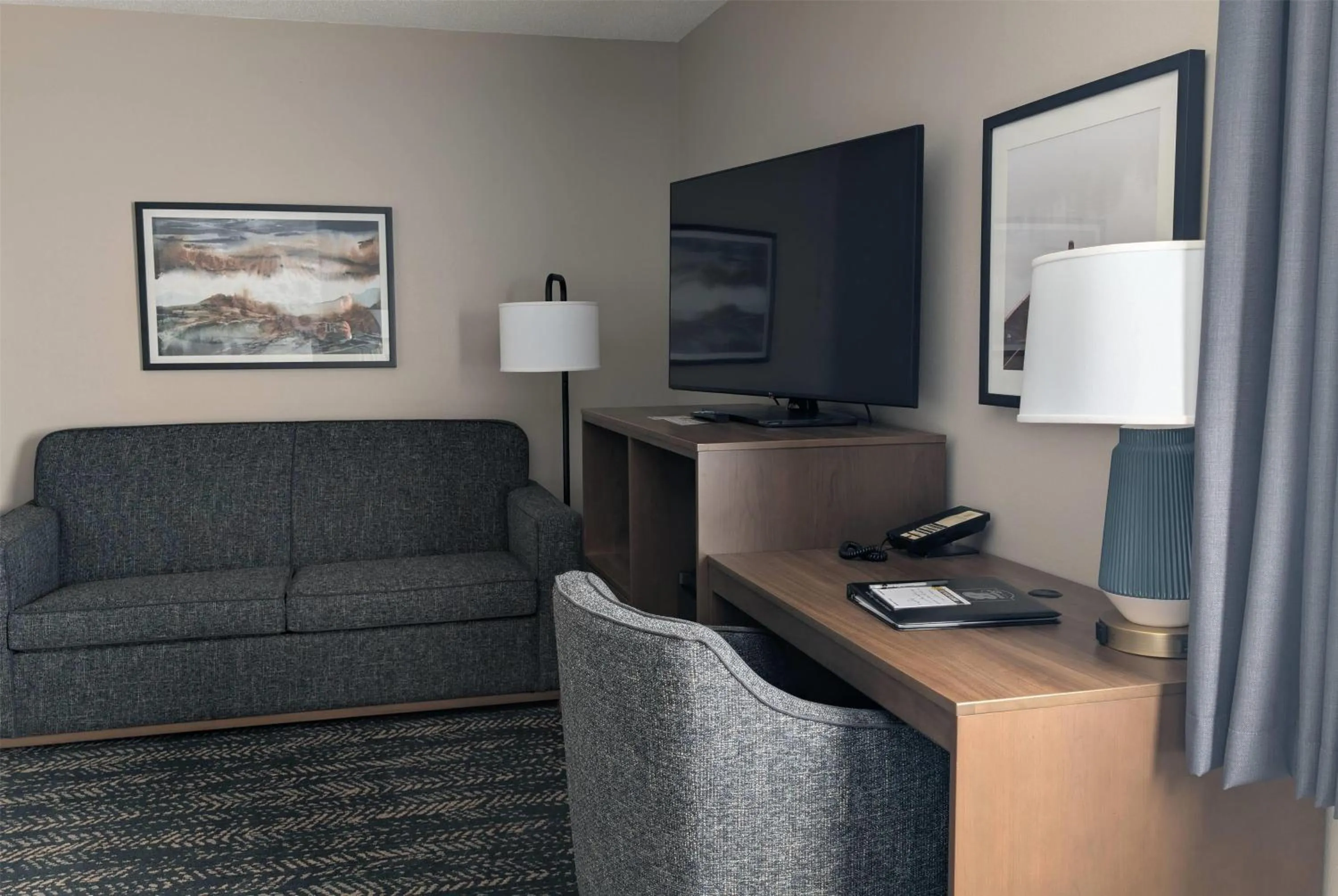 Photo of the whole room in Super 8 by Wyndham Perham