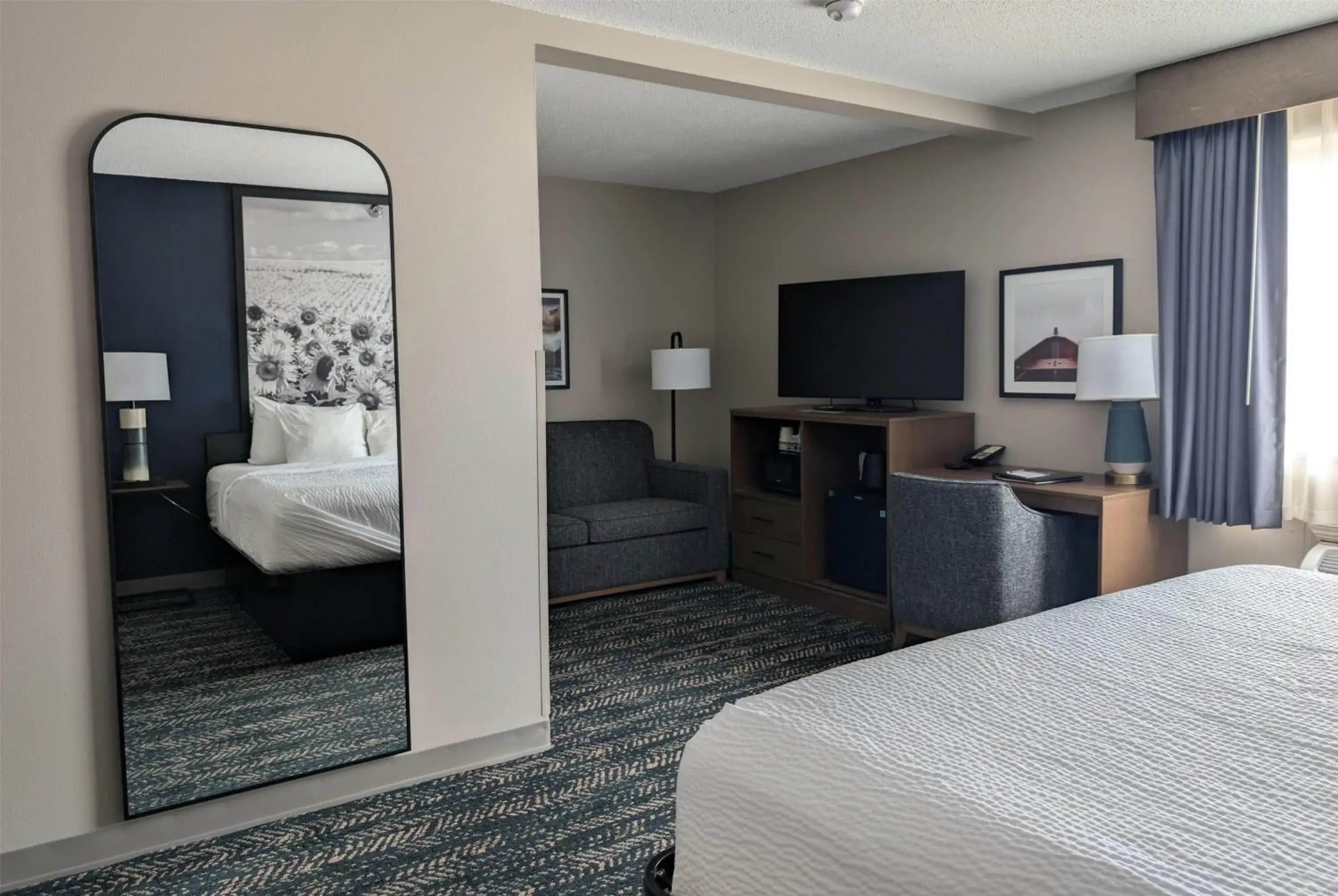 King Suite - Non-Smoking in Super 8 by Wyndham Perham King Suite - Non-Smoking in Super 8 by Wyndham Perham