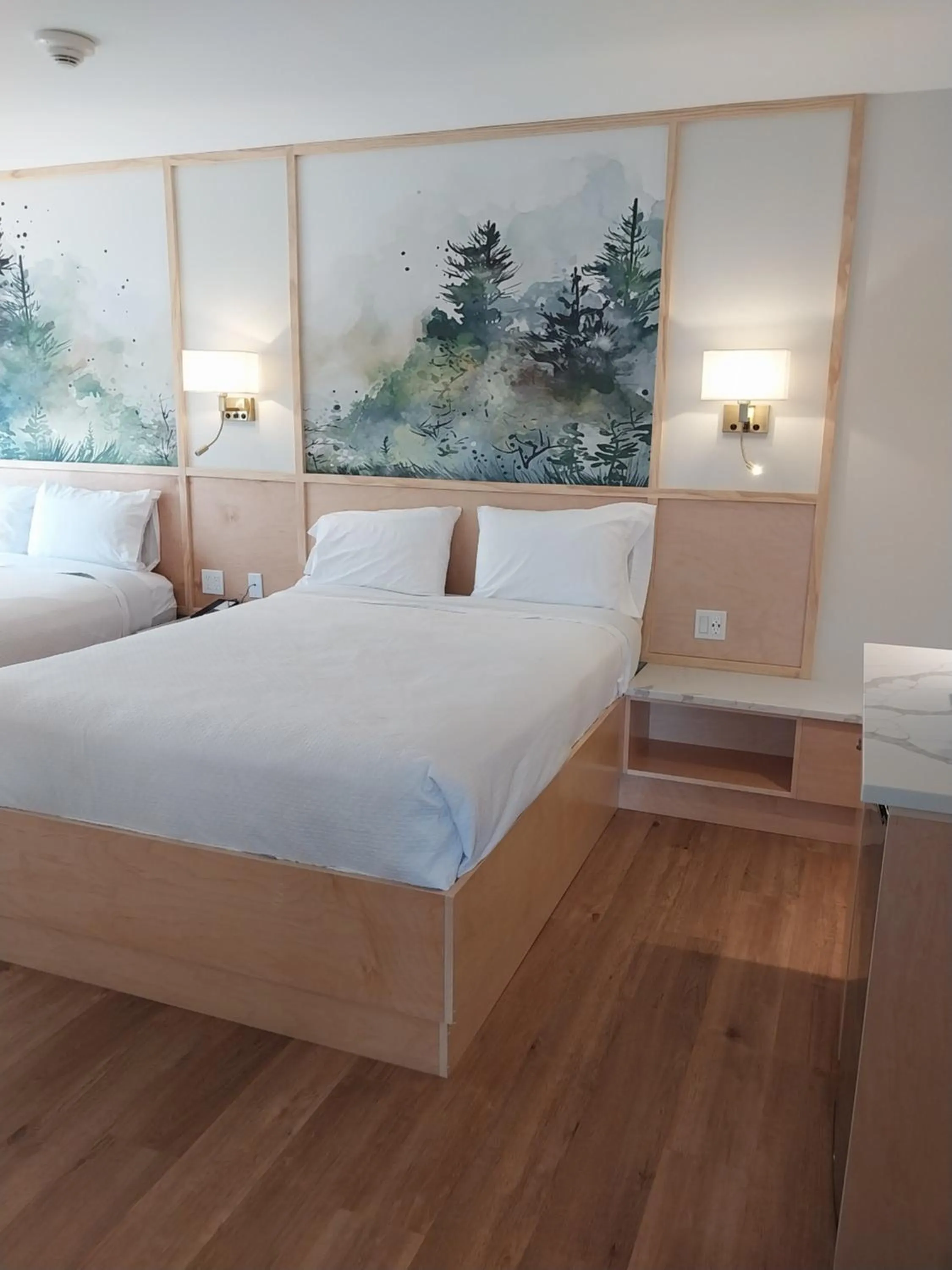 Bed in Greenview Inn Riverhead