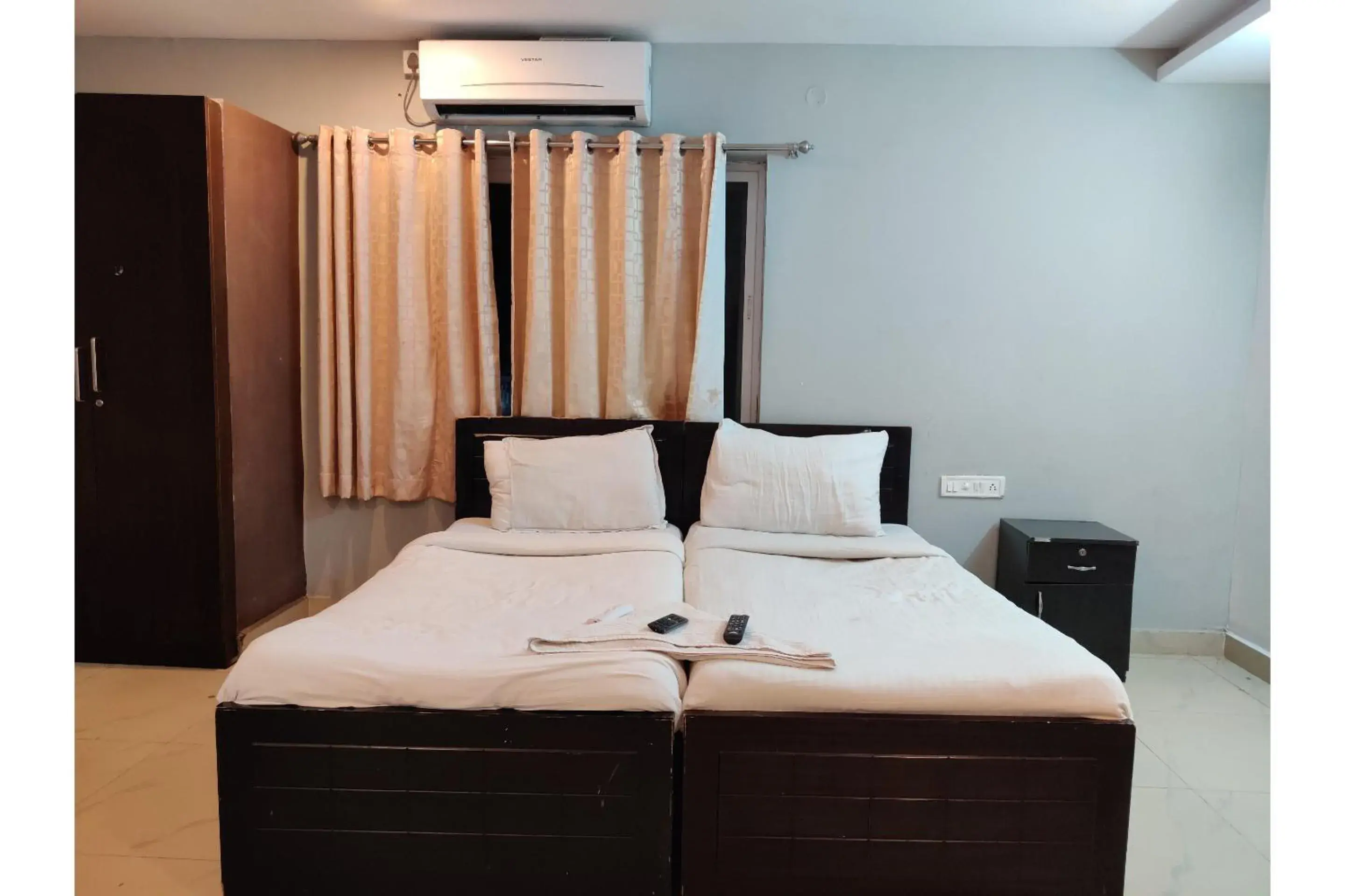 Bedroom, Bed in Collection O Jubilee Banjara Suites Bedroom, Bed in Collection O Jubilee Banjara Suites
