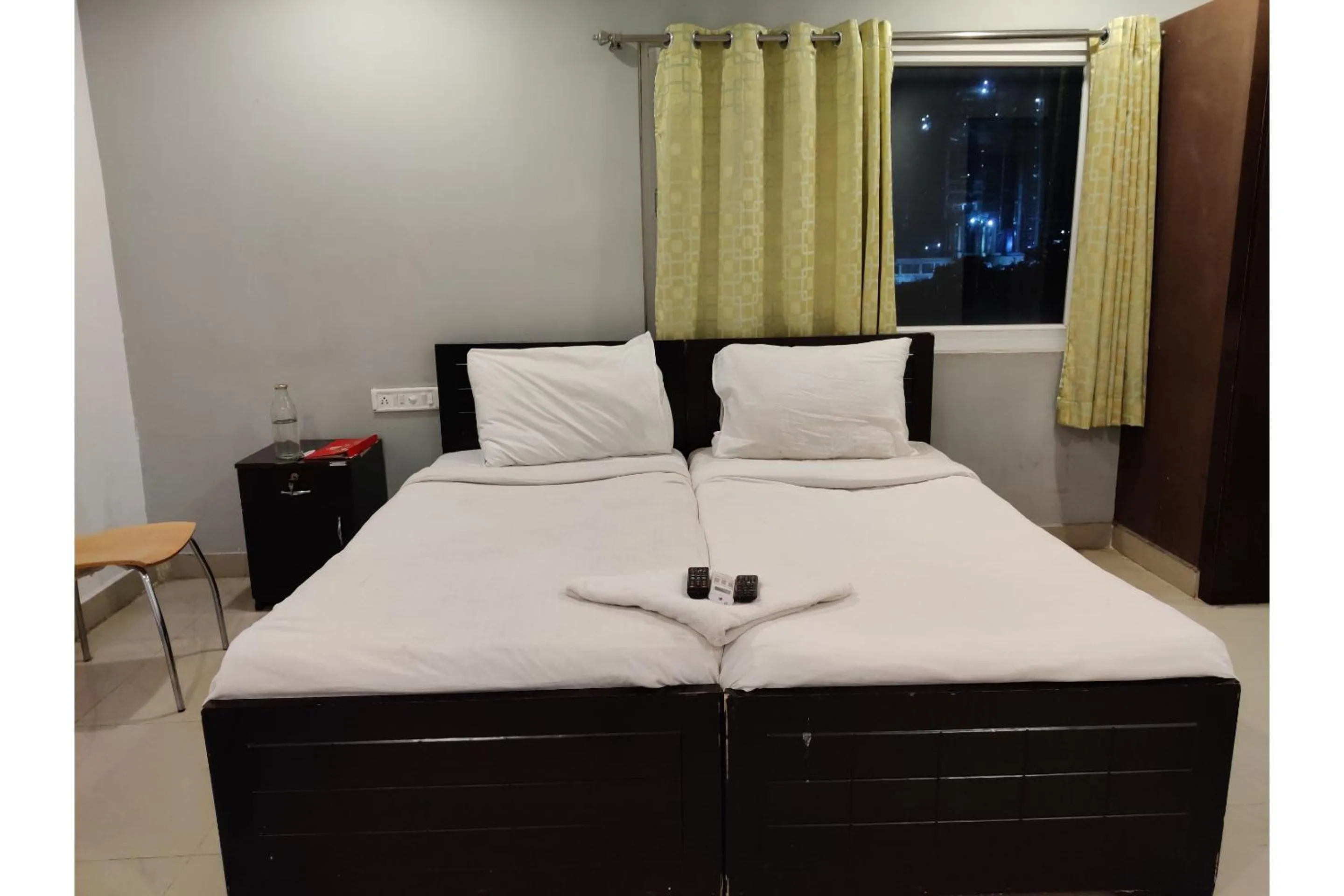 Bedroom, Bed in Collection O Jubilee Banjara Suites