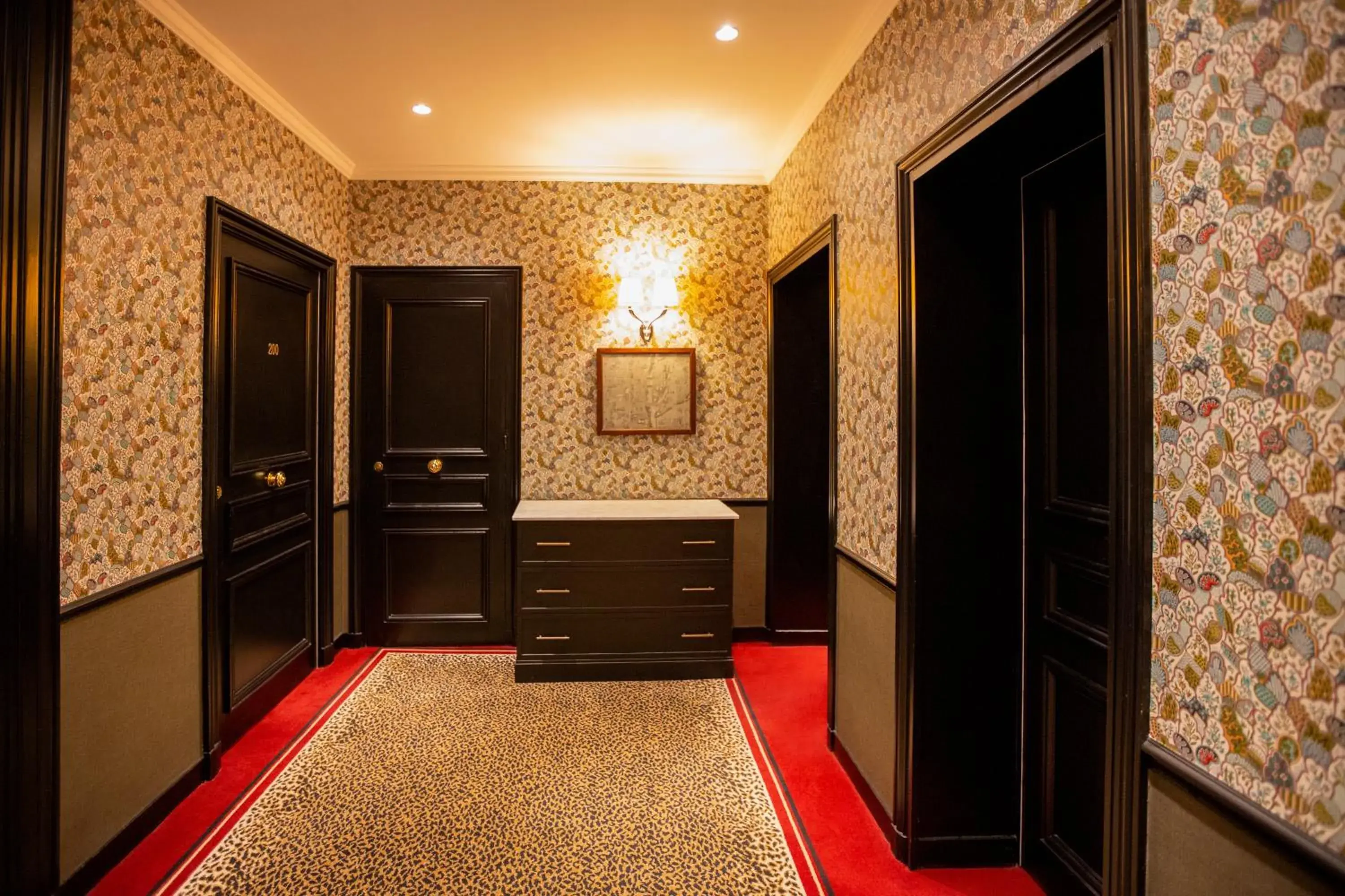 Property building in Hotel West-End Property building in Hotel West-End