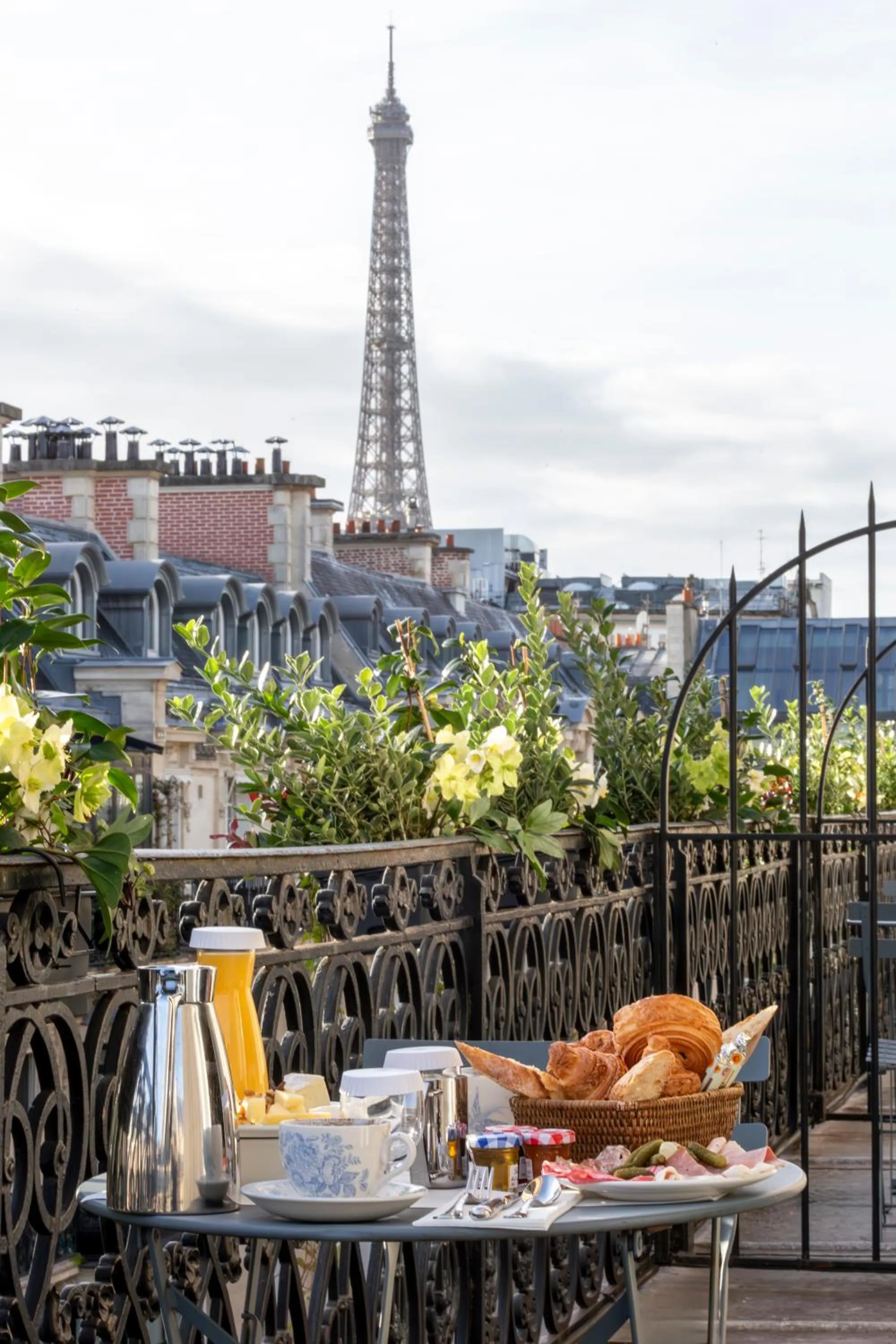 Bedroom in Hotel West-End