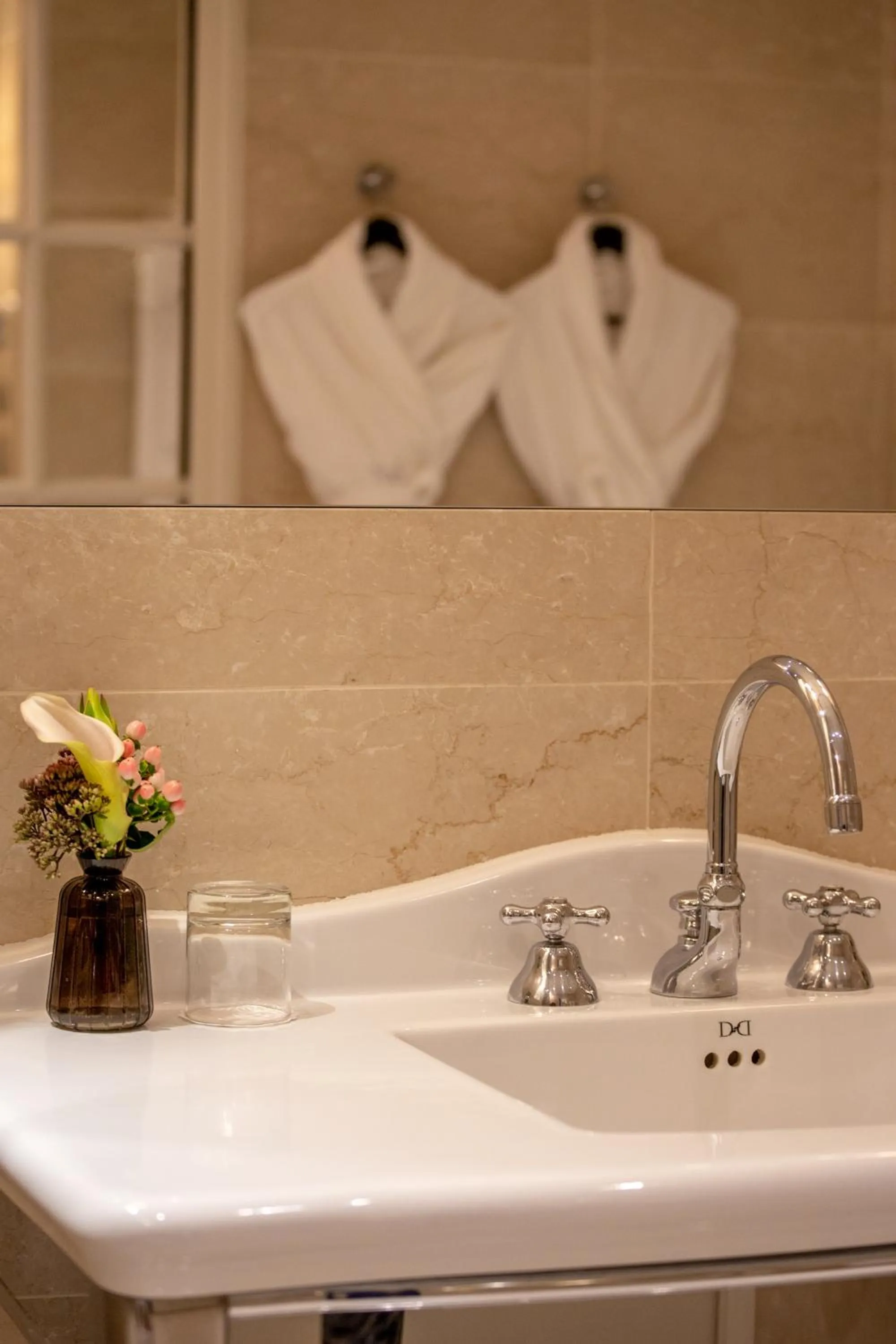 Bathroom in Hotel West-End